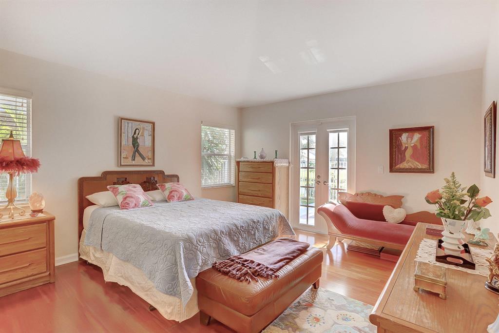 LAWRENCE LAKE ESTATES - Residential