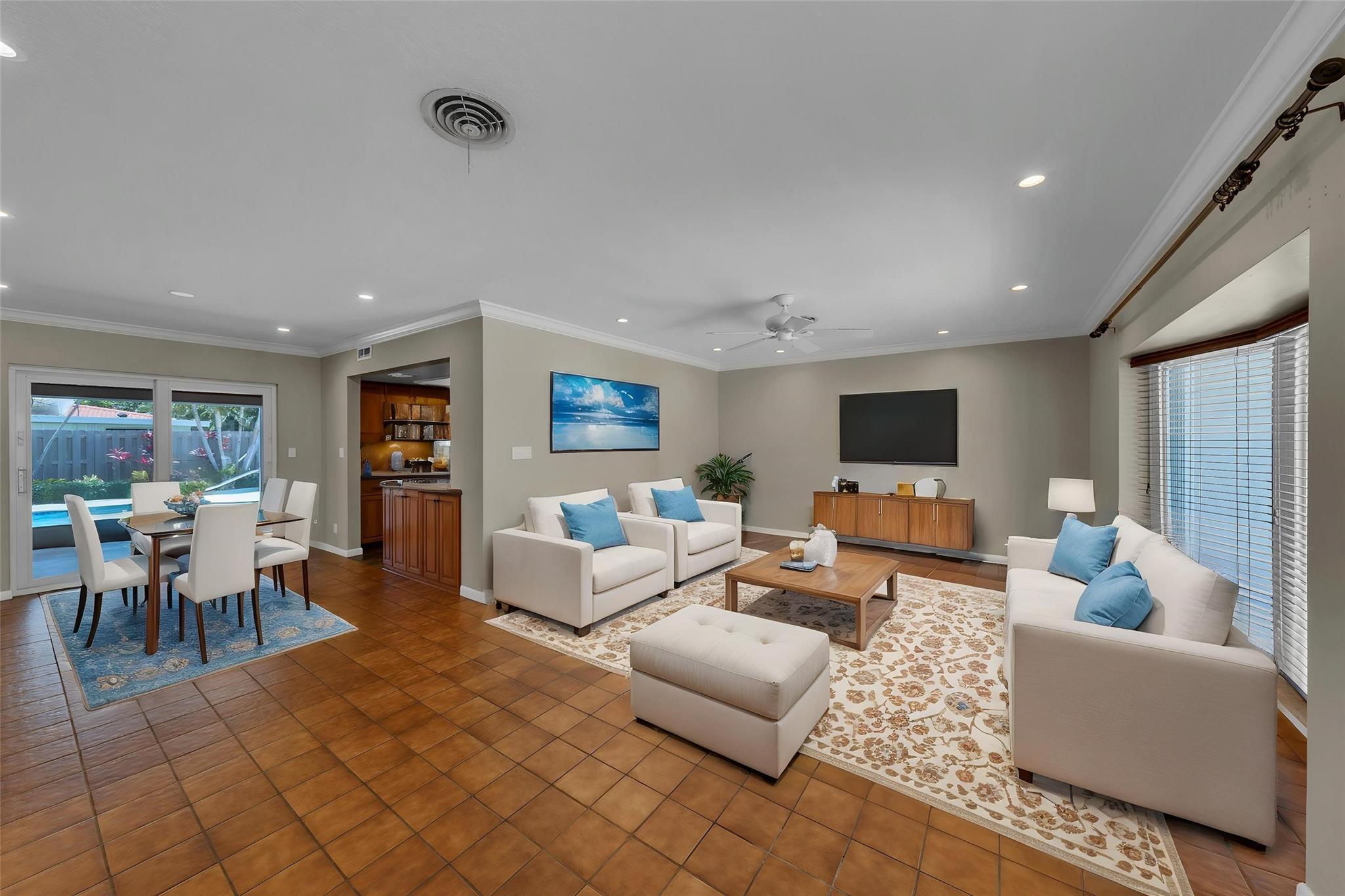 960 SW 13th Pl