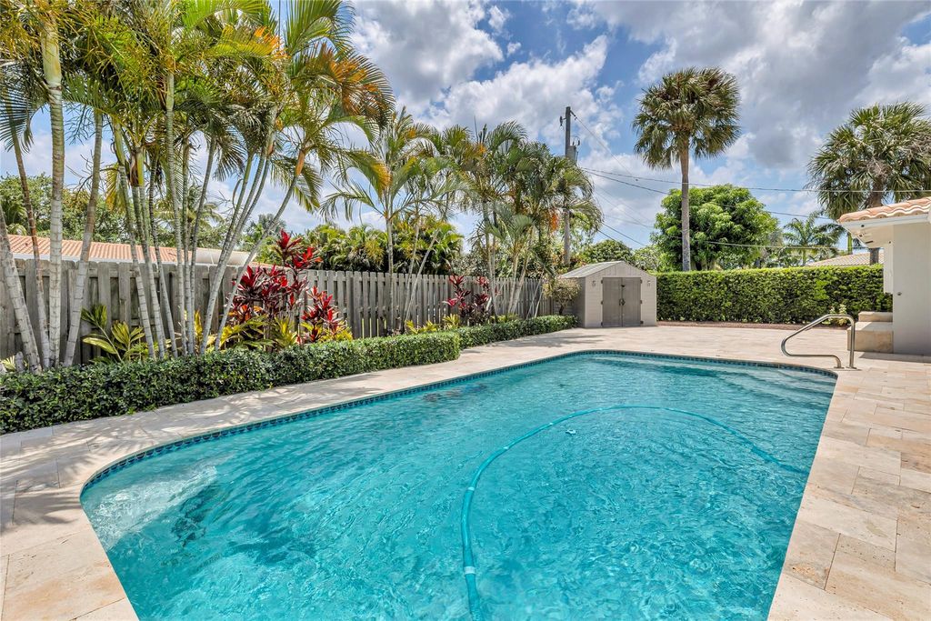 Photo of 960 SW 13th Place, Boca Raton, FL 33486 (MLS # F10504092)