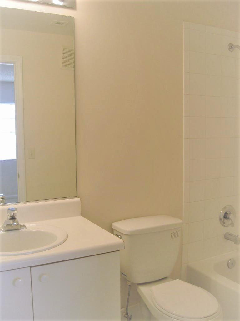 Sawgrass Exchange 165-2 B - Residential Lease