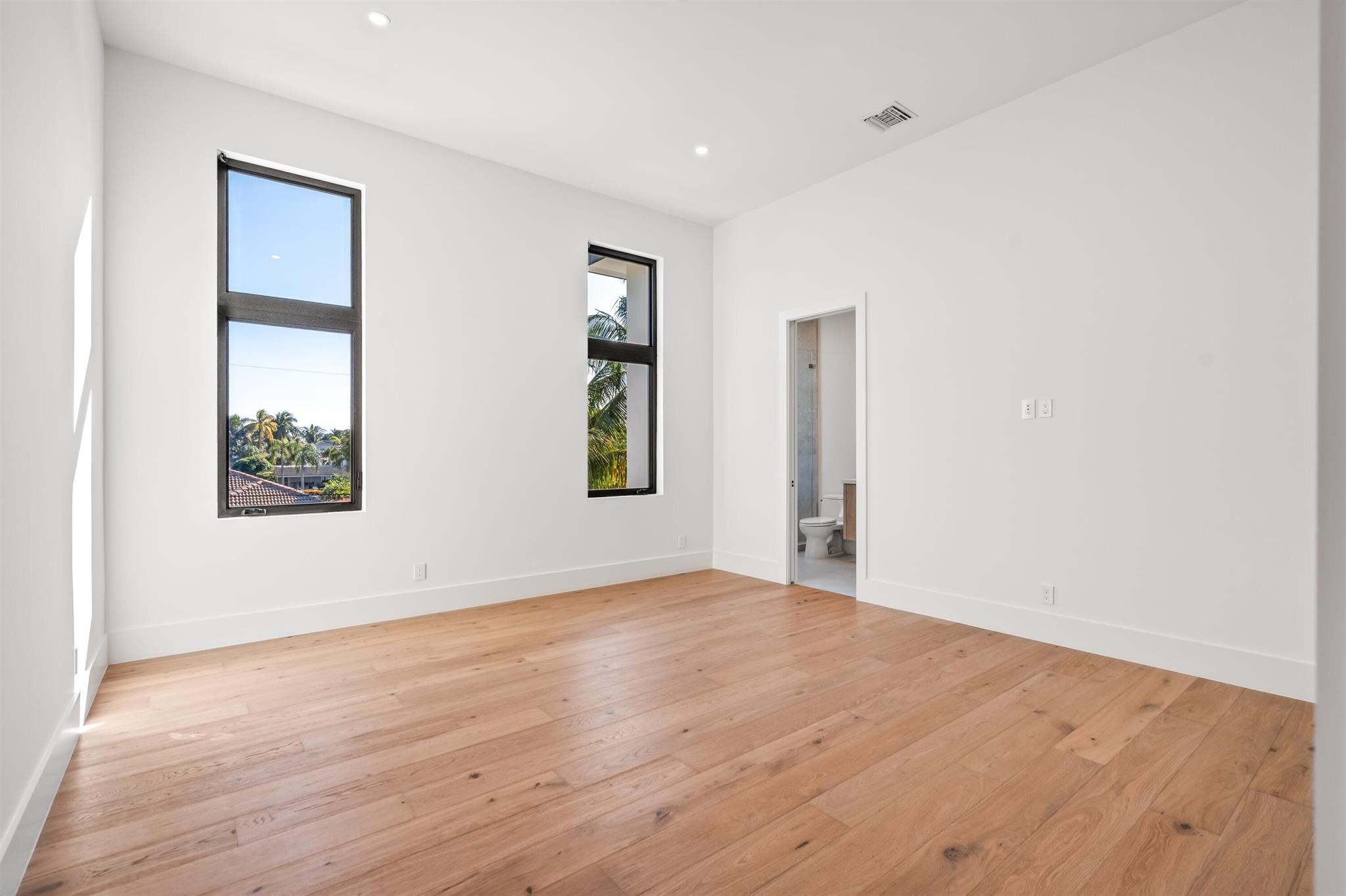 TROPIC ISLE - Residential