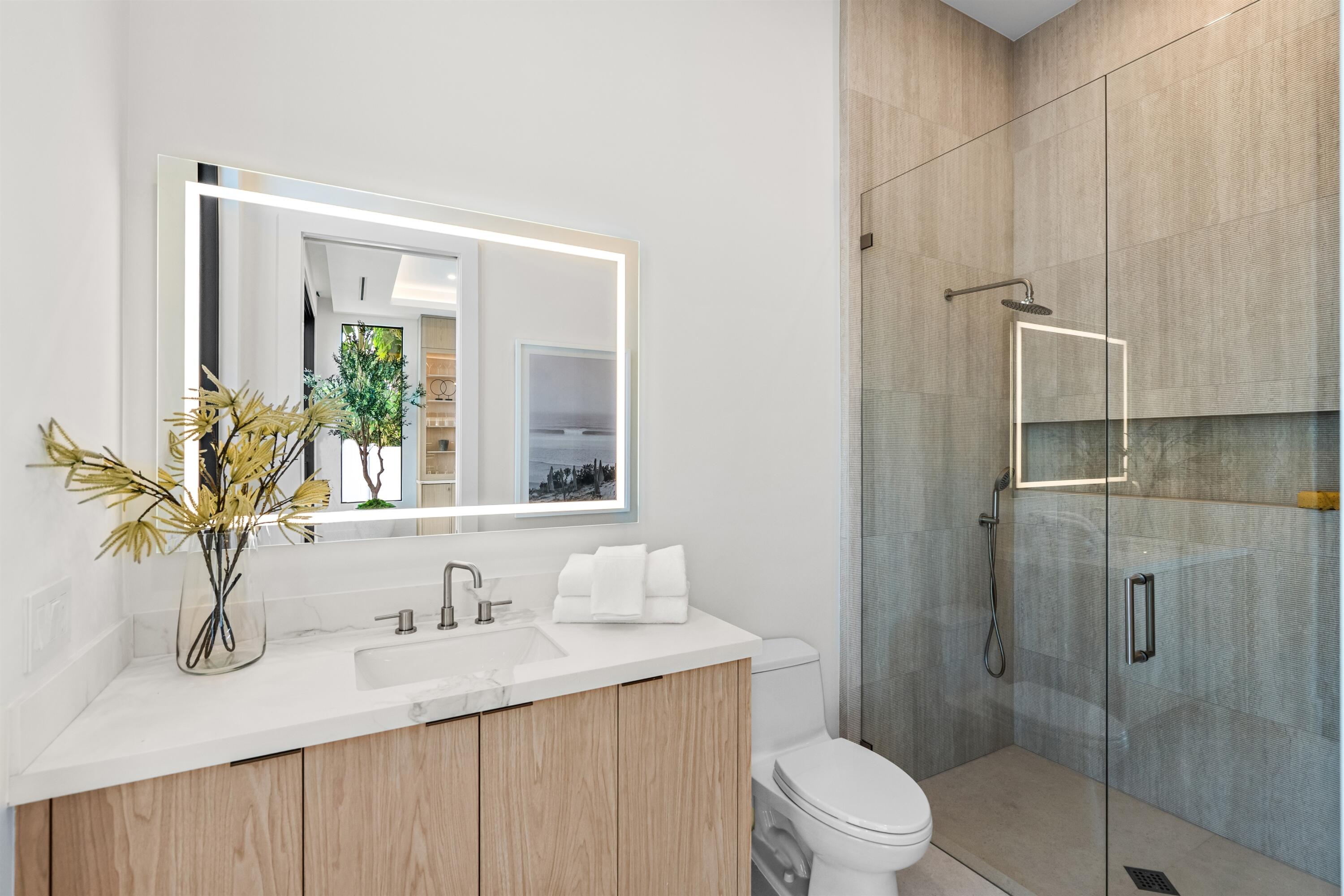 TROPIC ISLE - Residential