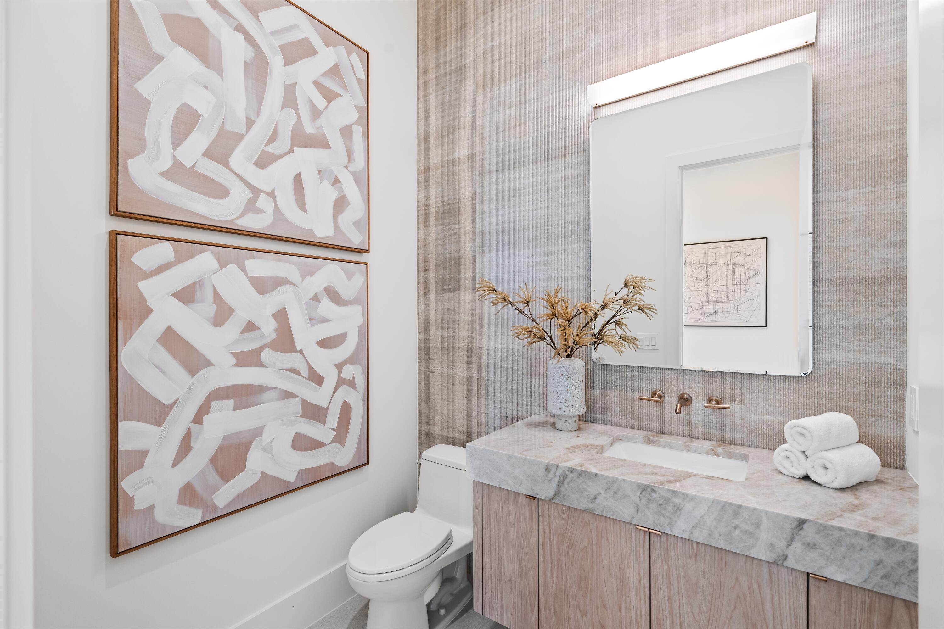 TROPIC ISLE - Residential