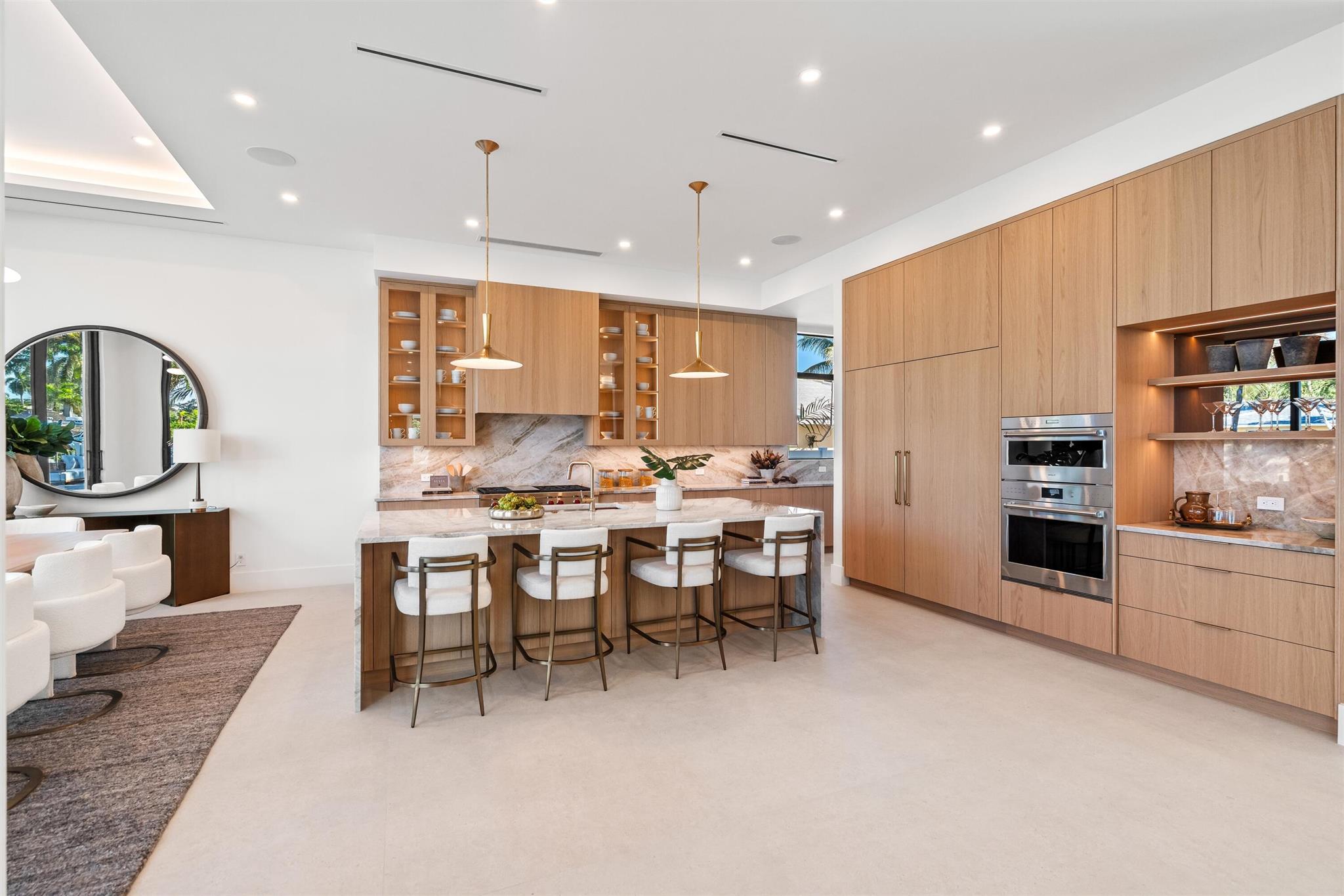 TROPIC ISLE - Residential