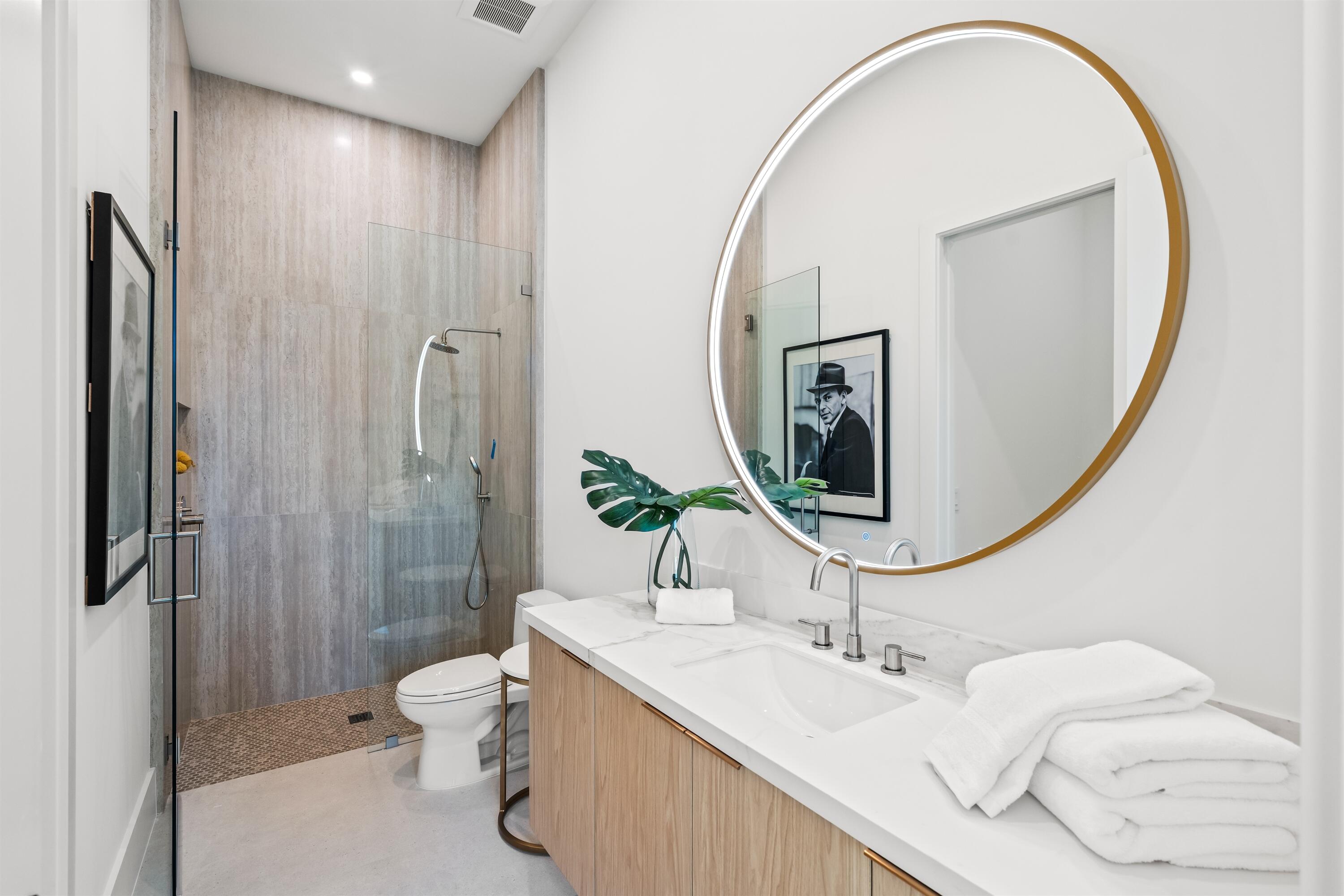 TROPIC ISLE - Residential