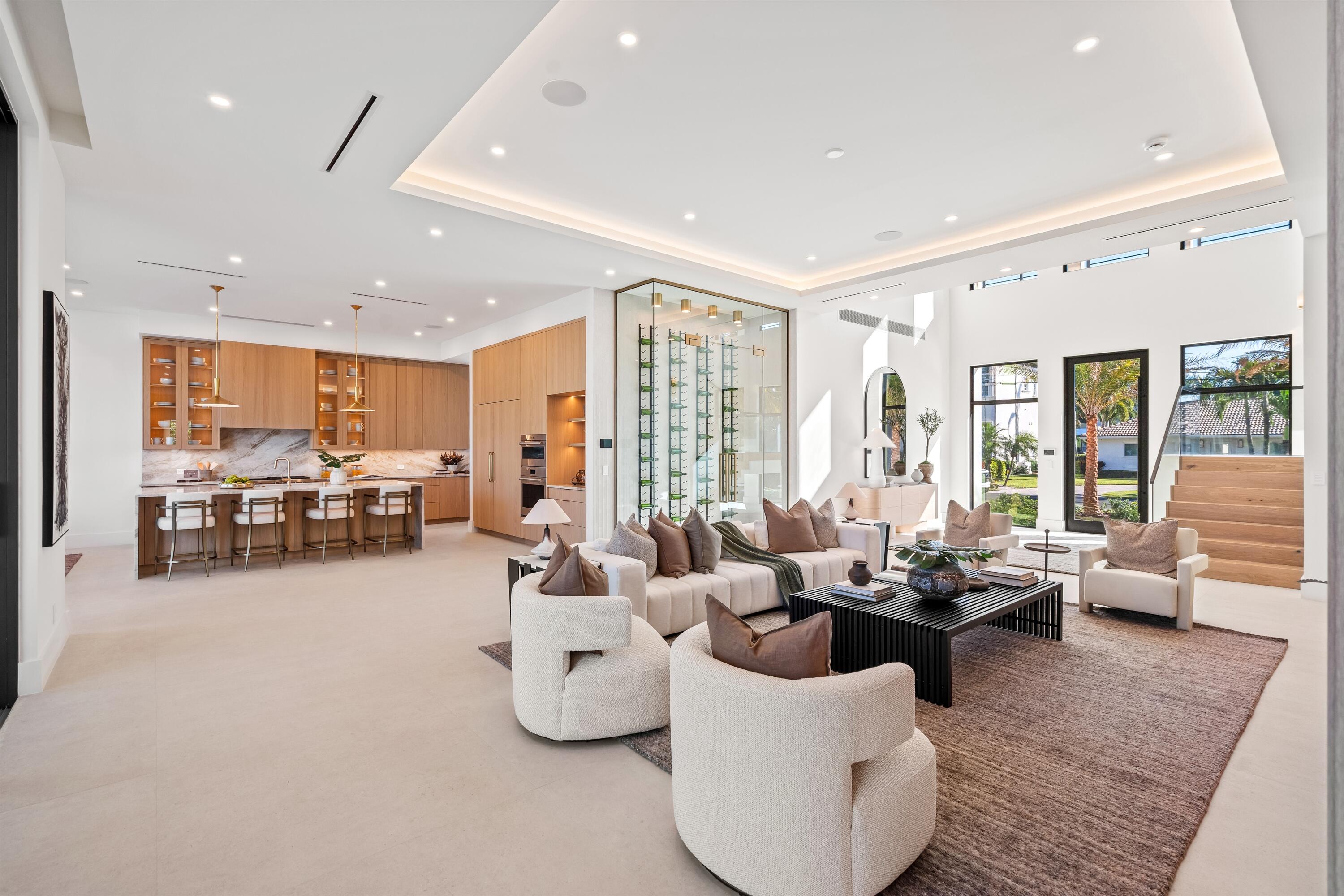 TROPIC ISLE - Residential