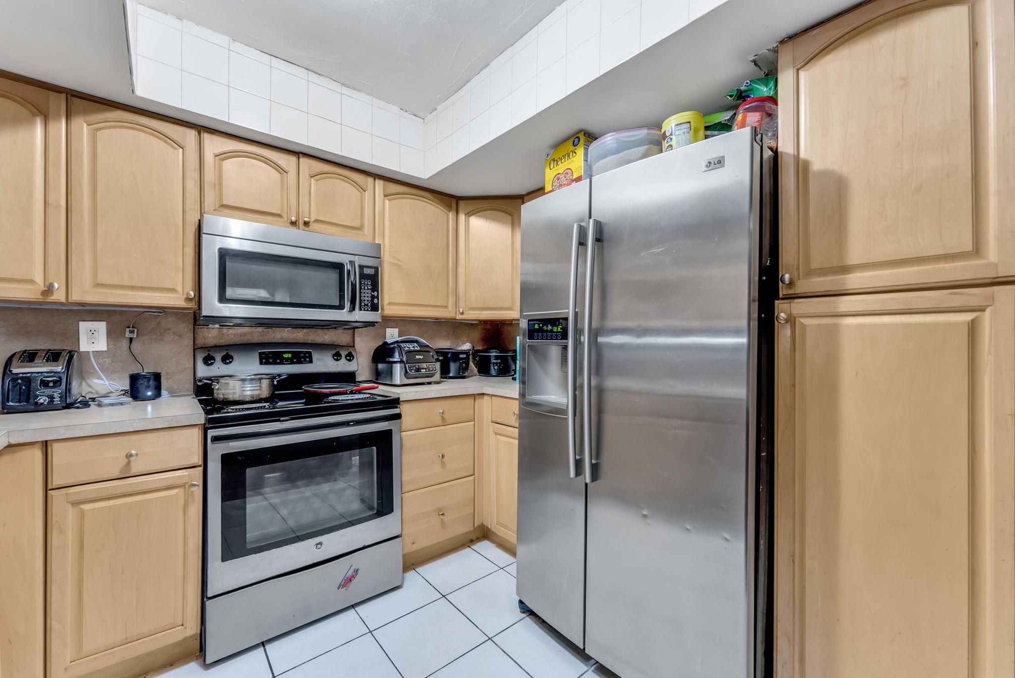 F & D Sub 73-20 B - Residential Income