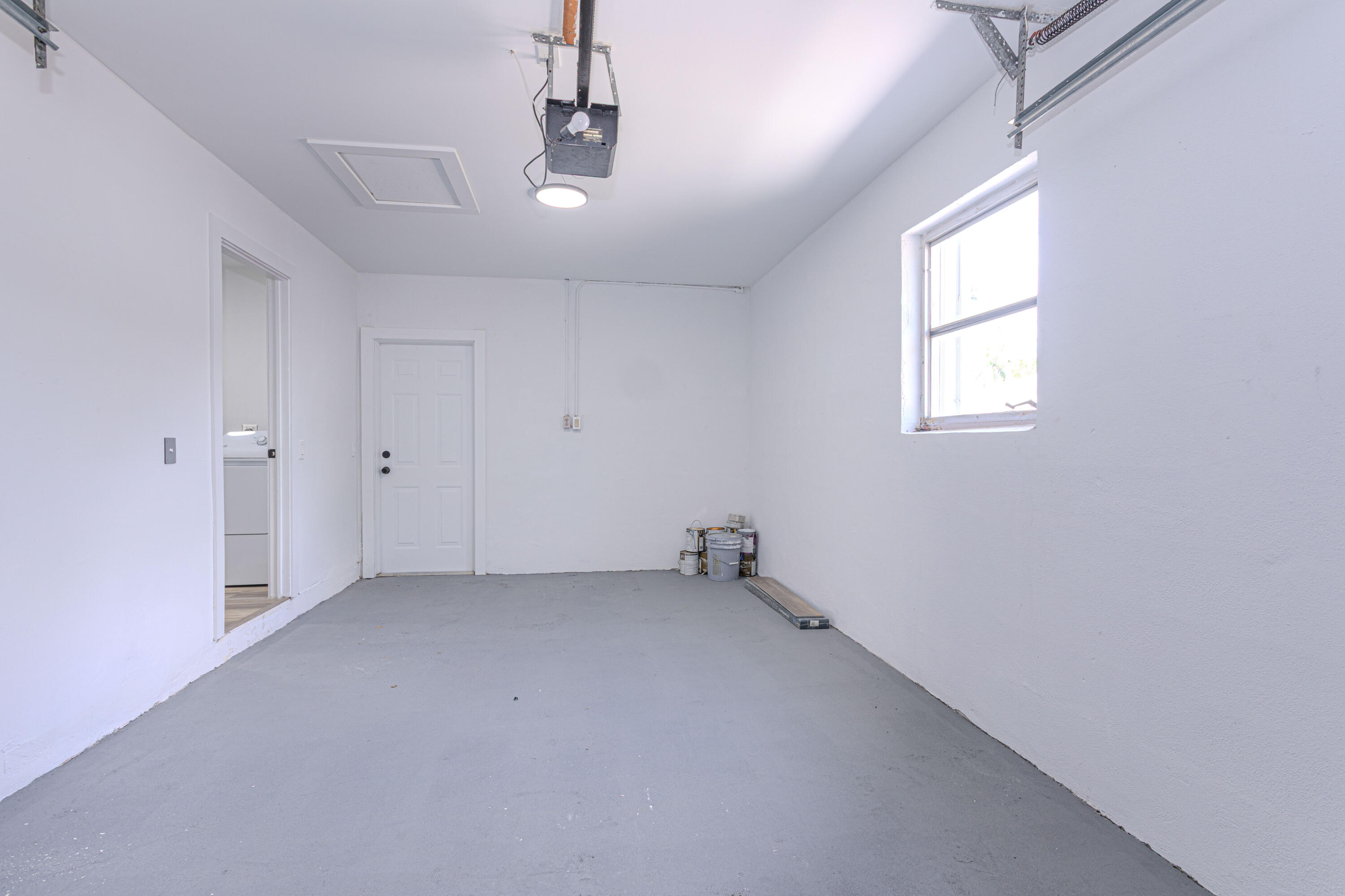 EAST LAKE CLARKE - Residential Lease