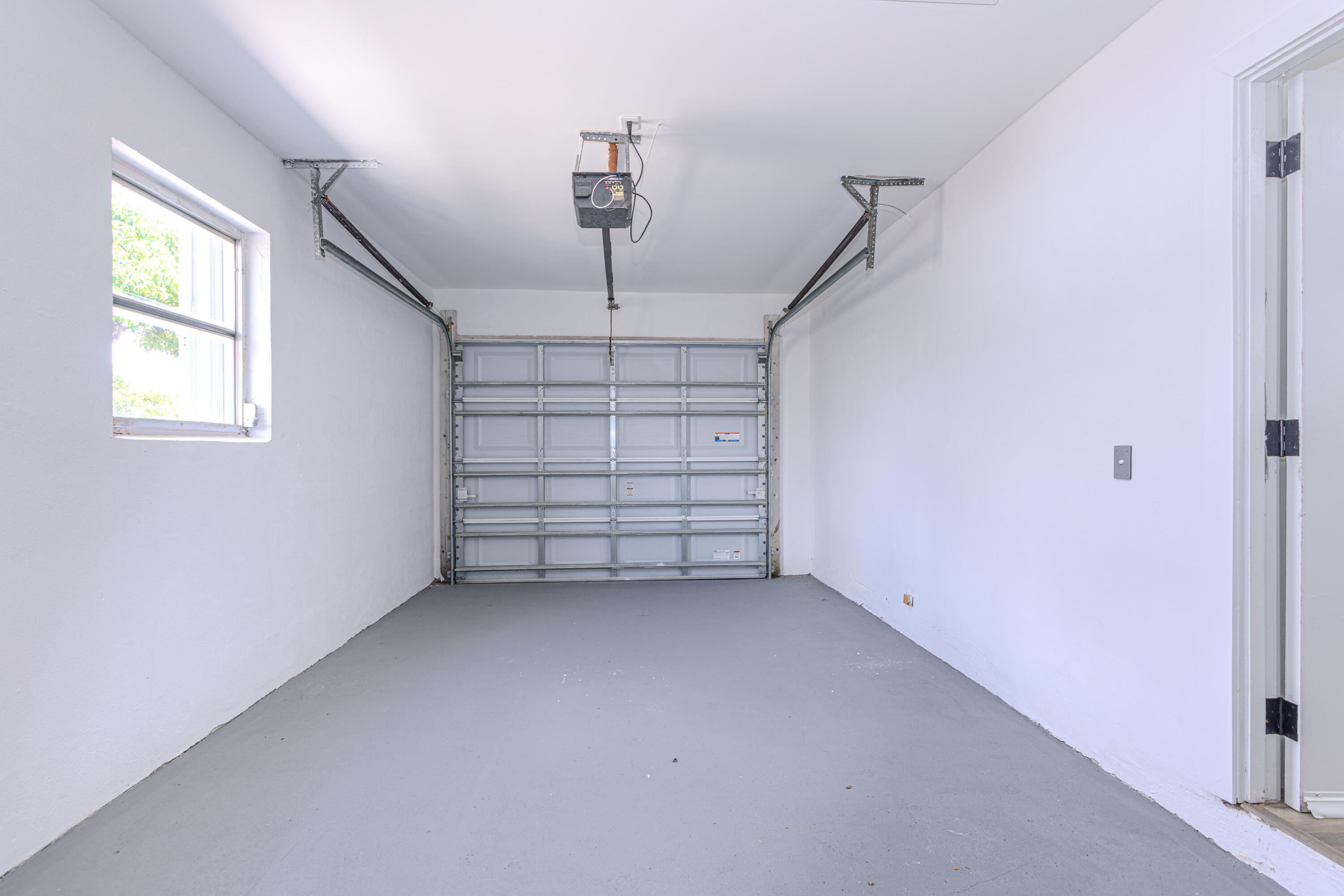 EAST LAKE CLARKE - Residential Lease