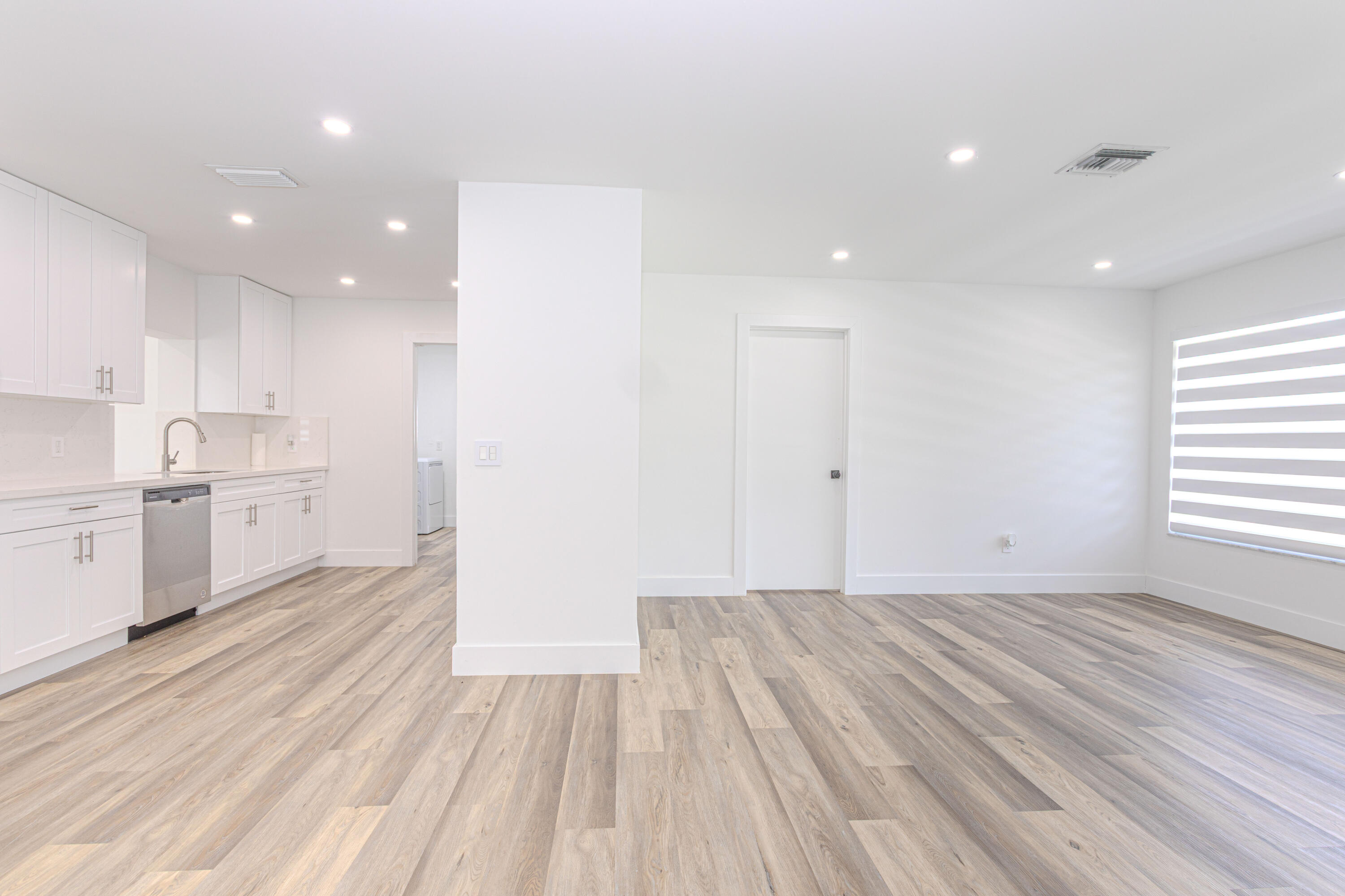 EAST LAKE CLARKE - Residential Lease