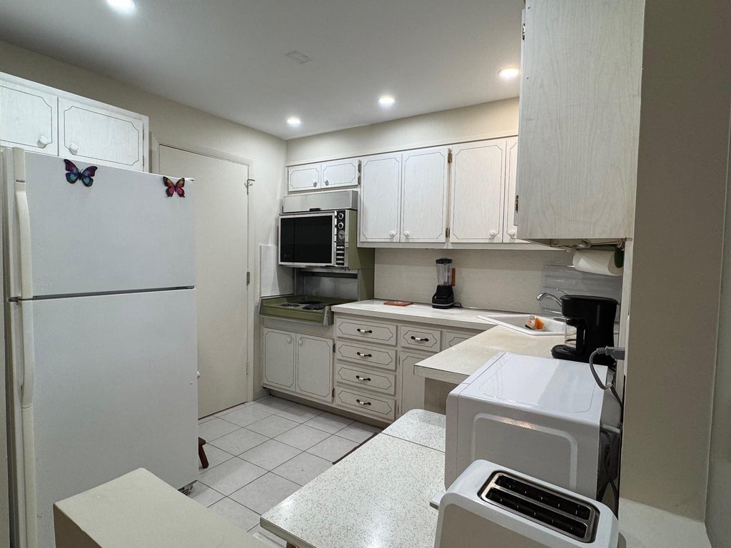 Photo of 305 N POMPANO BEACH Boulevard #507, Pompano Beach, FL 33062 (MLS # B26072659)