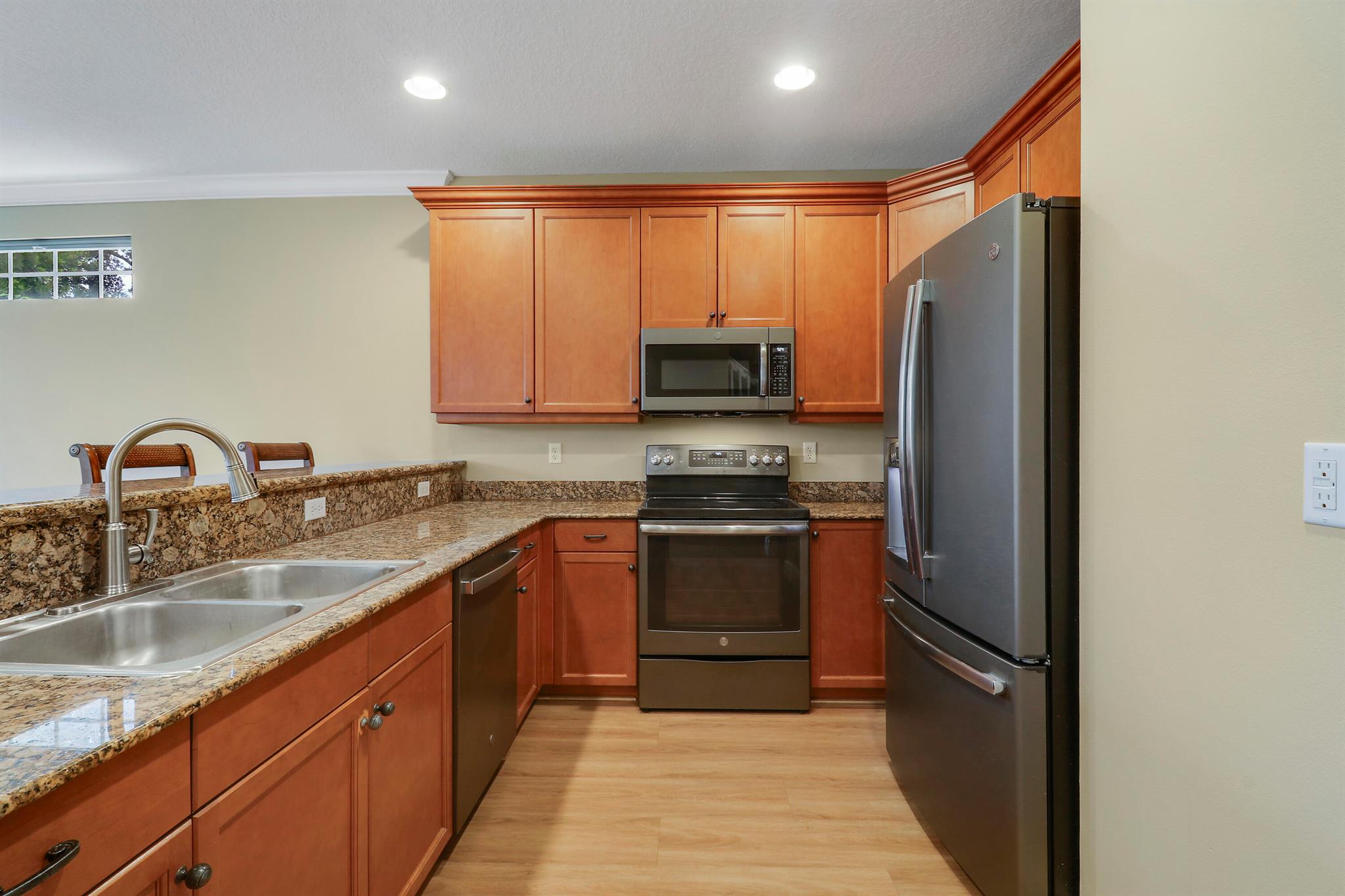 MARBELLA VILLAS - Residential