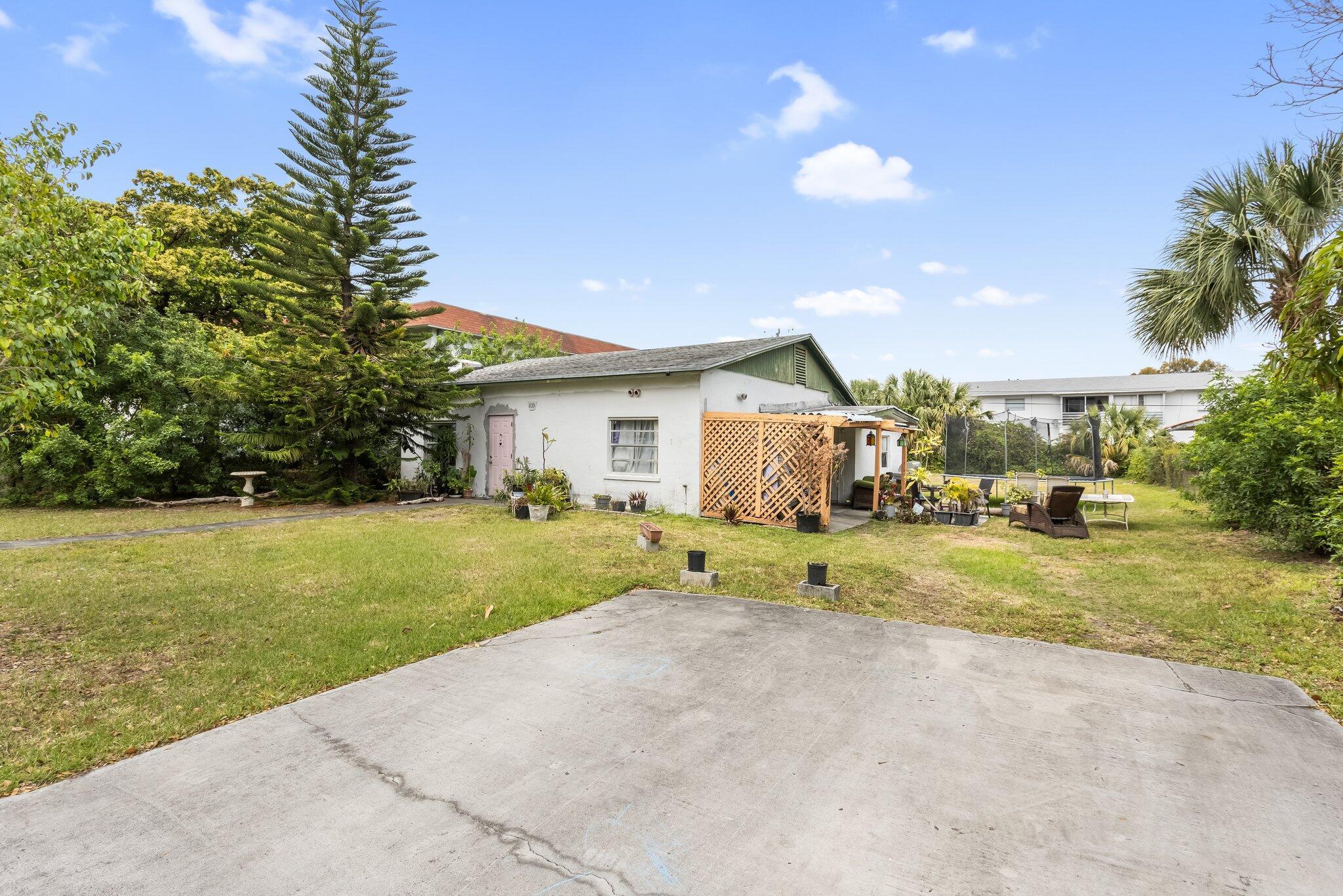 CIVIC CENTER - Commercial Sale