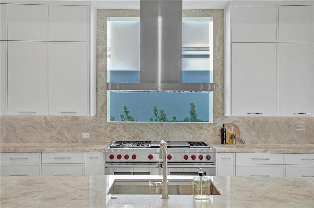 Isla Bahia 47-27 B - Residential