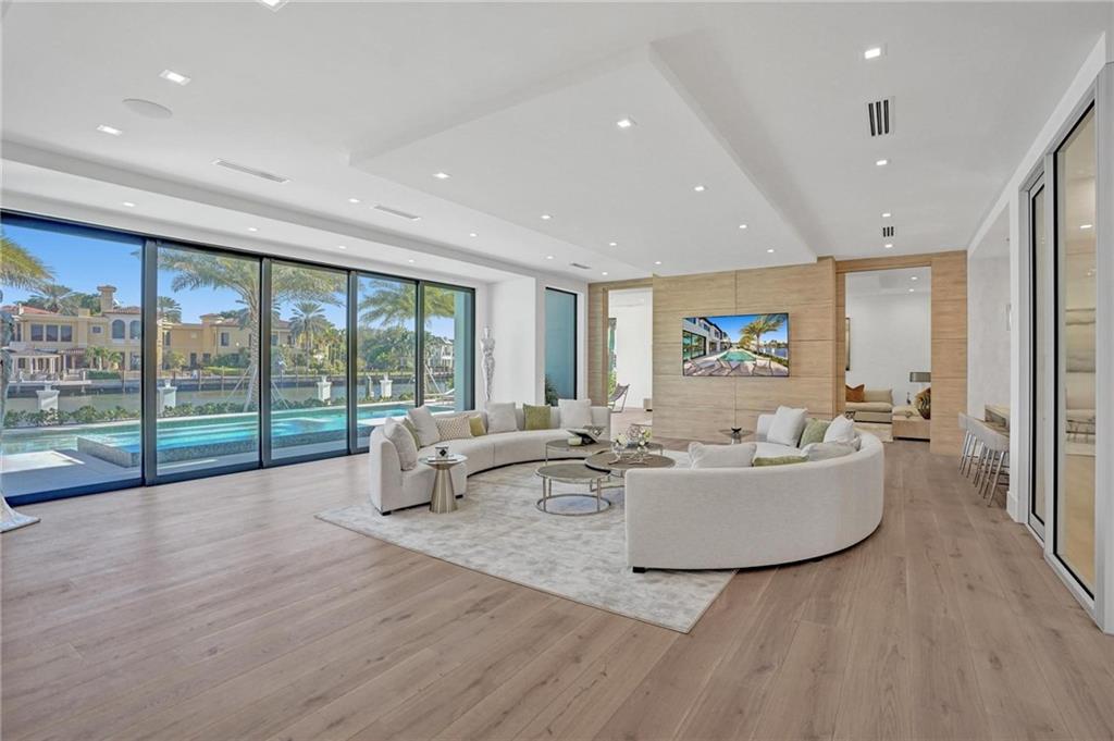 Isla Bahia 47-27 B - Residential