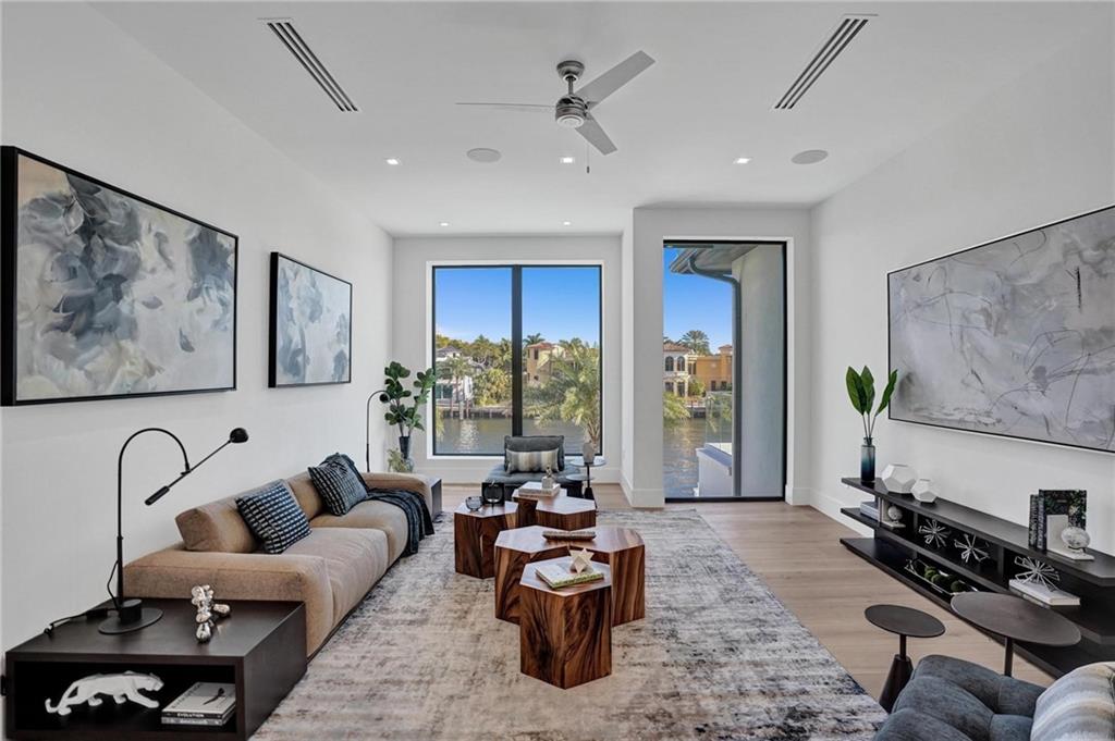 Isla Bahia 47-27 B - Residential