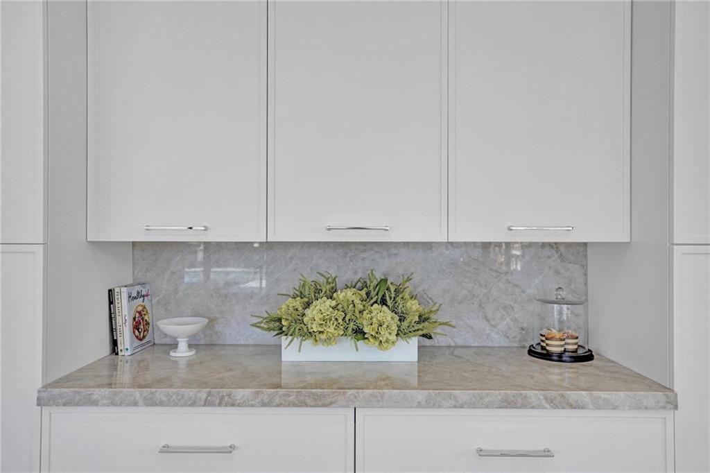 Isla Bahia 47-27 B - Residential