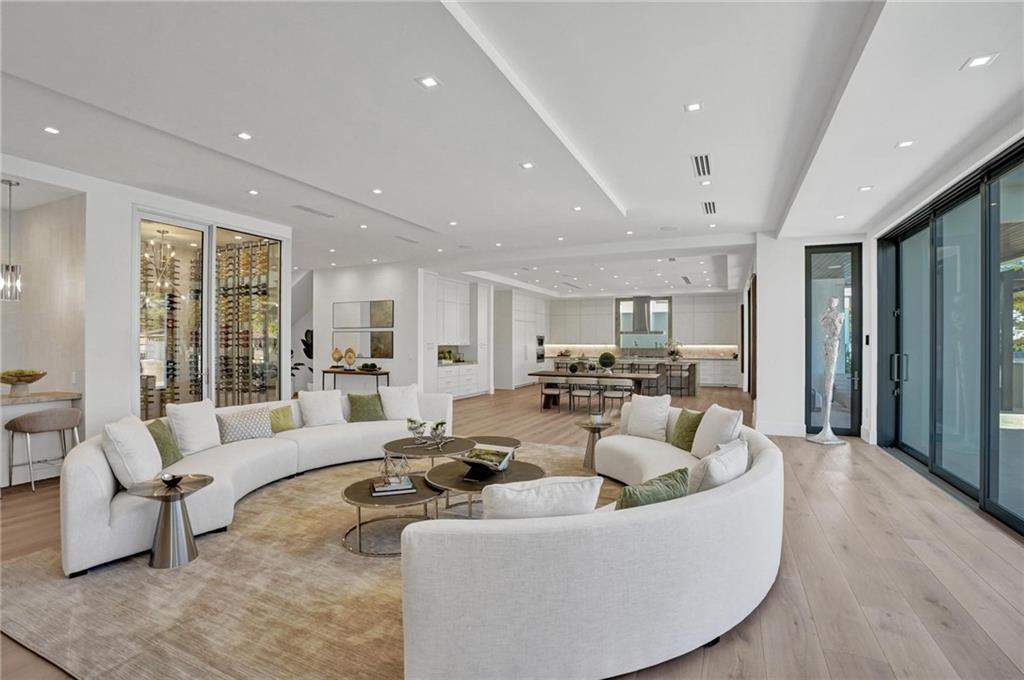 Isla Bahia 47-27 B - Residential