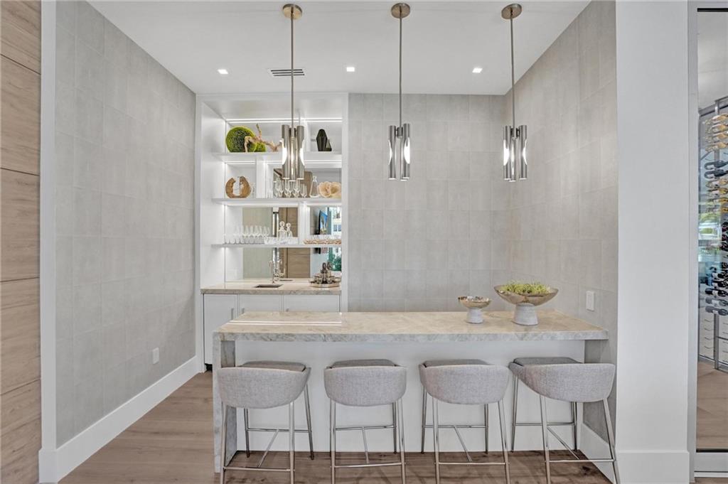 Isla Bahia 47-27 B - Residential