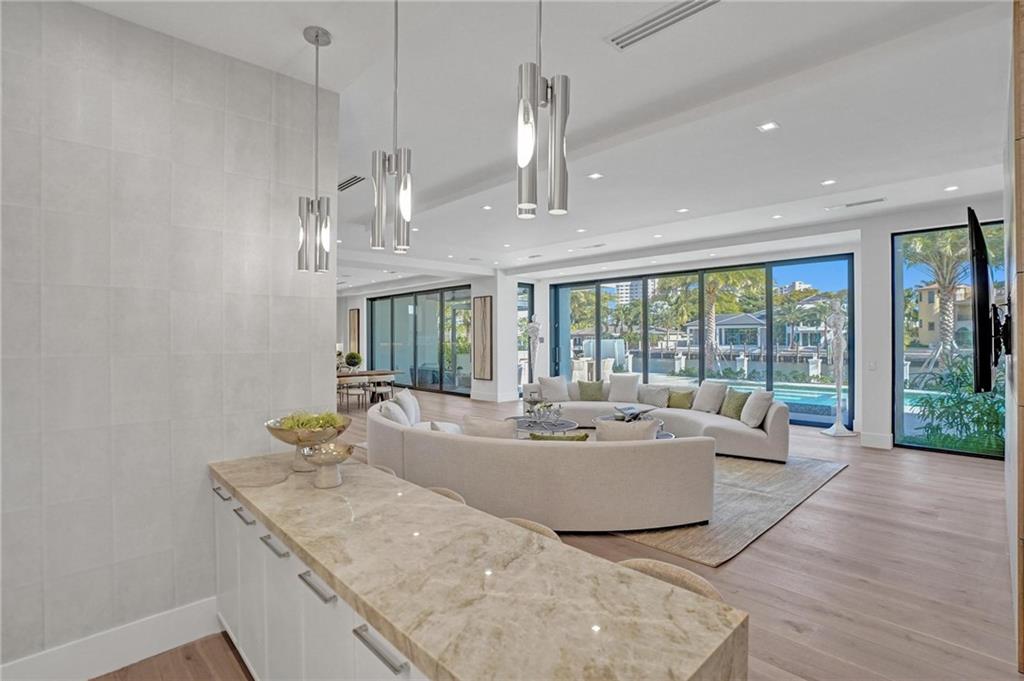 Isla Bahia 47-27 B - Residential