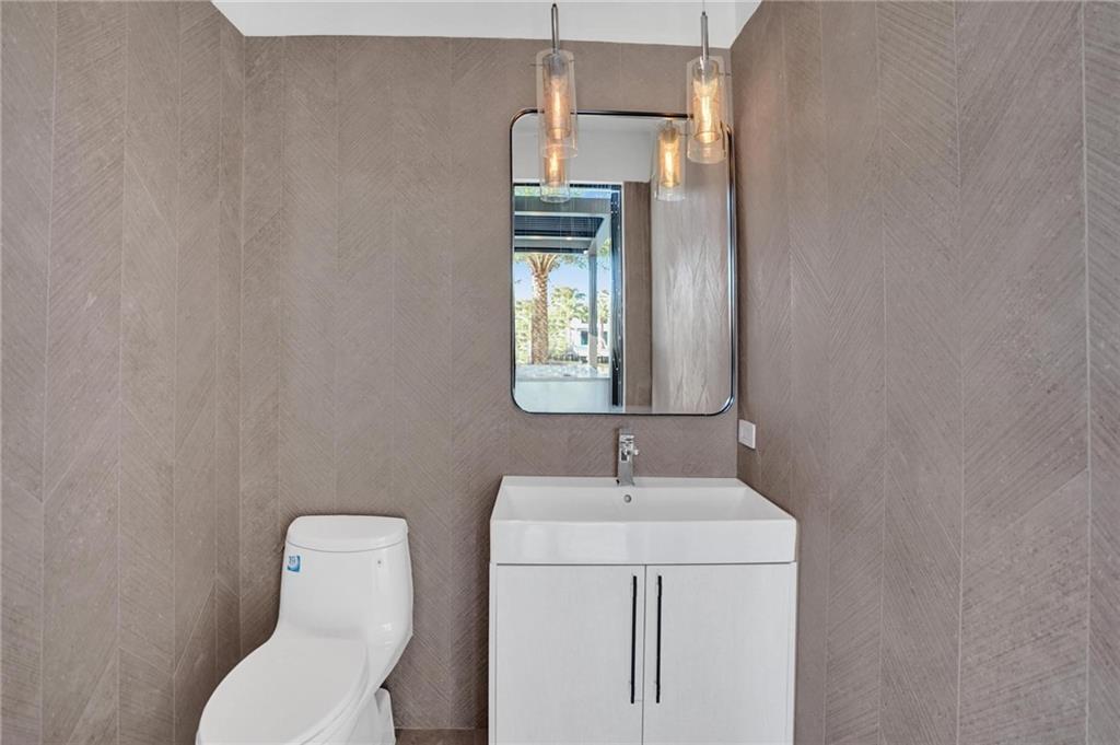 Isla Bahia 47-27 B - Residential