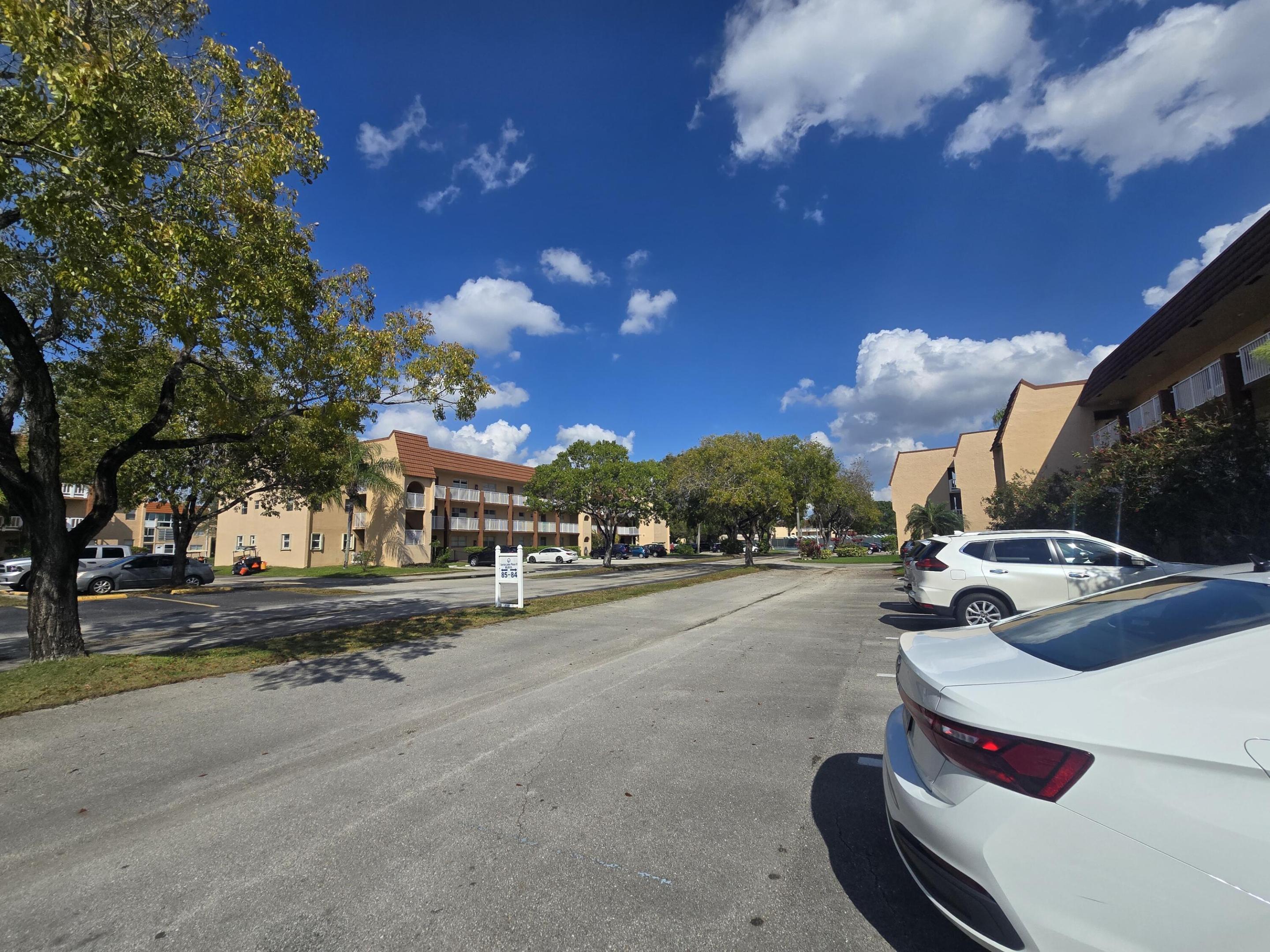 SUNRISE LAKES 84 CONDO - Residential