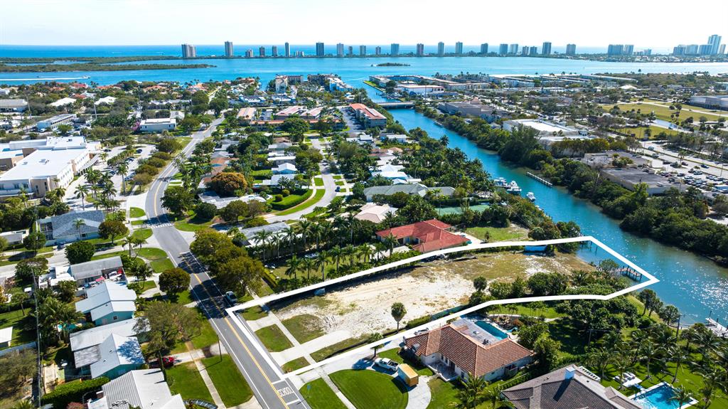 NORTH PALM BEACH VILLAGE - Land