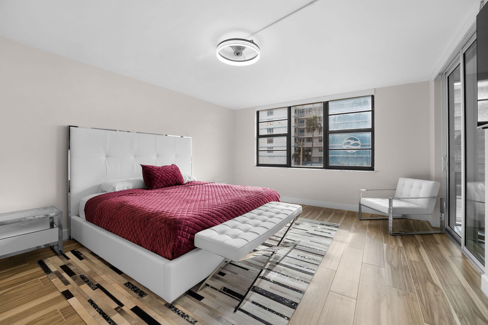 JUNO BY THE SEA NORTH THE - Residential