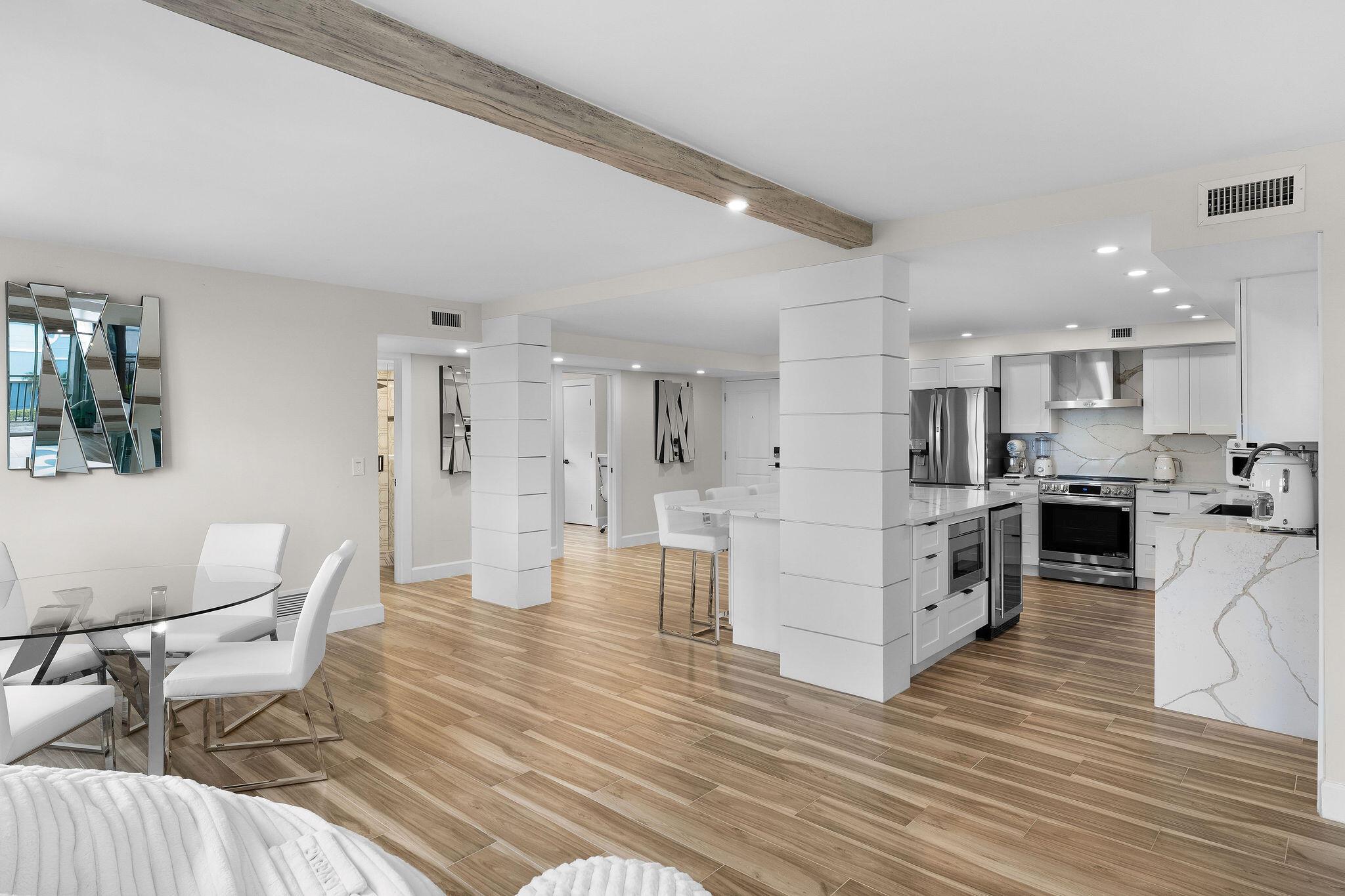 JUNO BY THE SEA NORTH THE - Residential