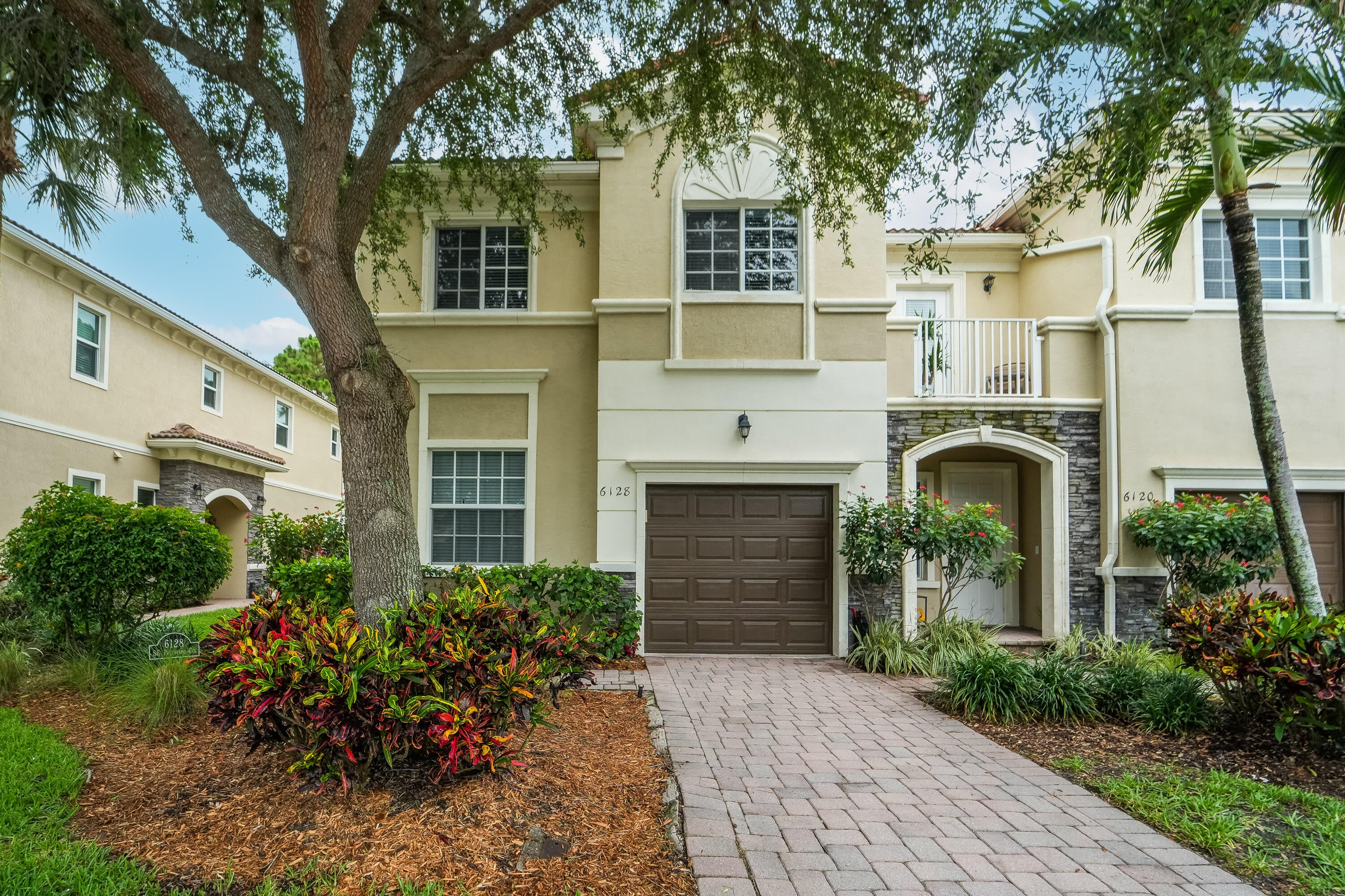 6128 SE PORTOFINO Circle 104