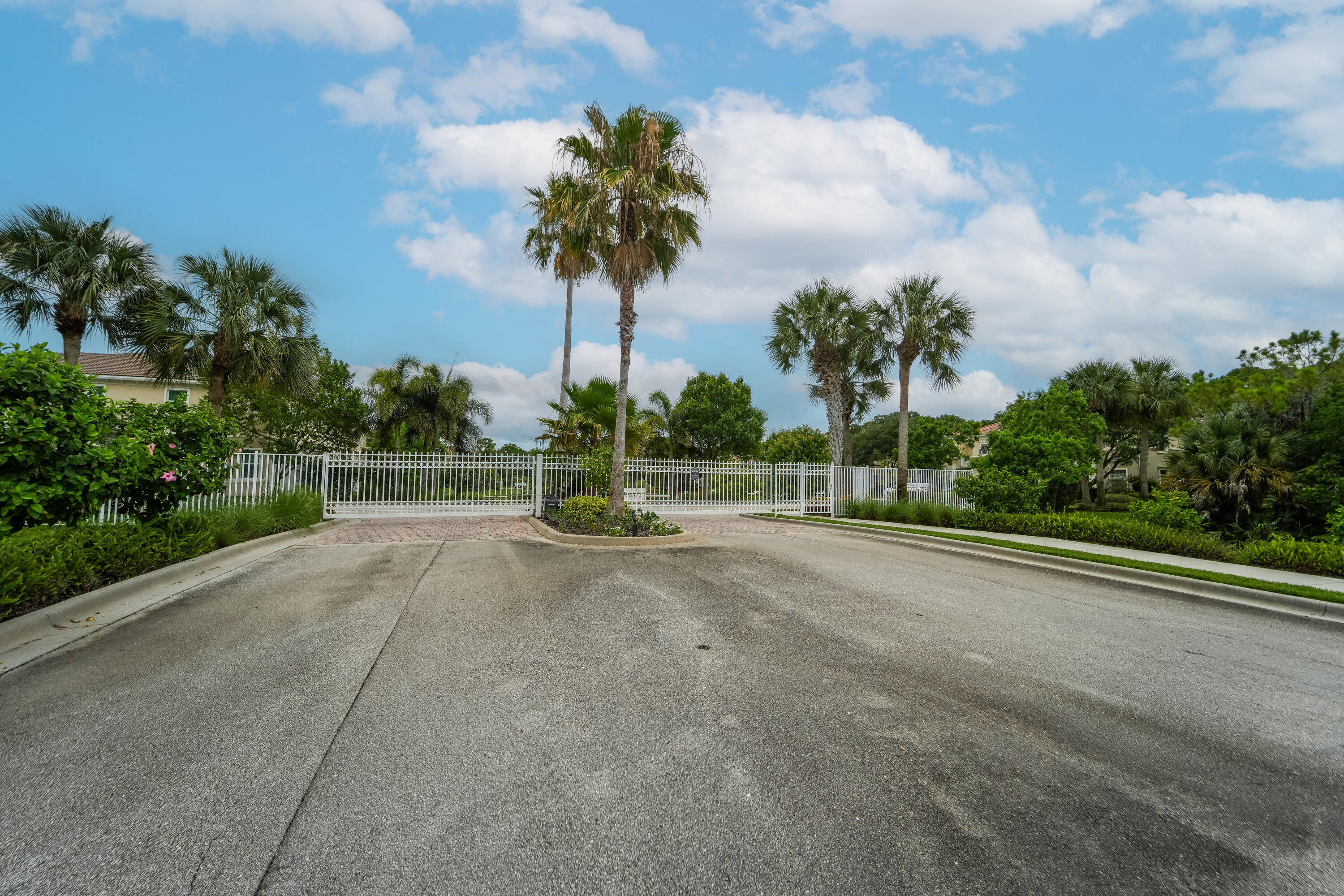 6128 SE PORTOFINO Circle 104