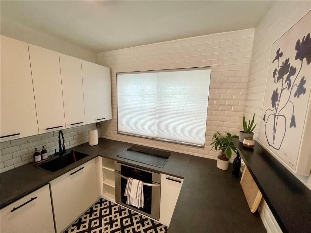 Bay Drive Condo - Residential Lease