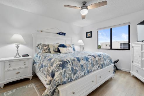 GRANDVIEW AT SPRING LAKES CONDO - Residential