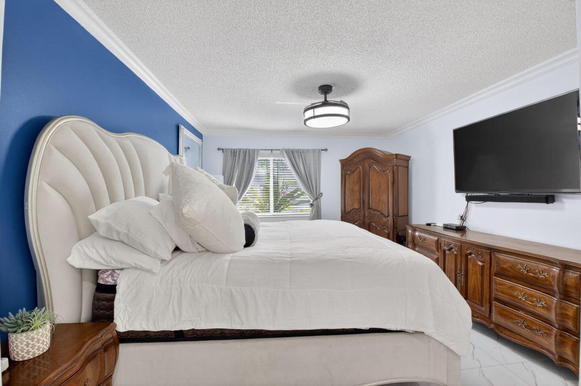 WHISPER WALK CONDOS - Residential