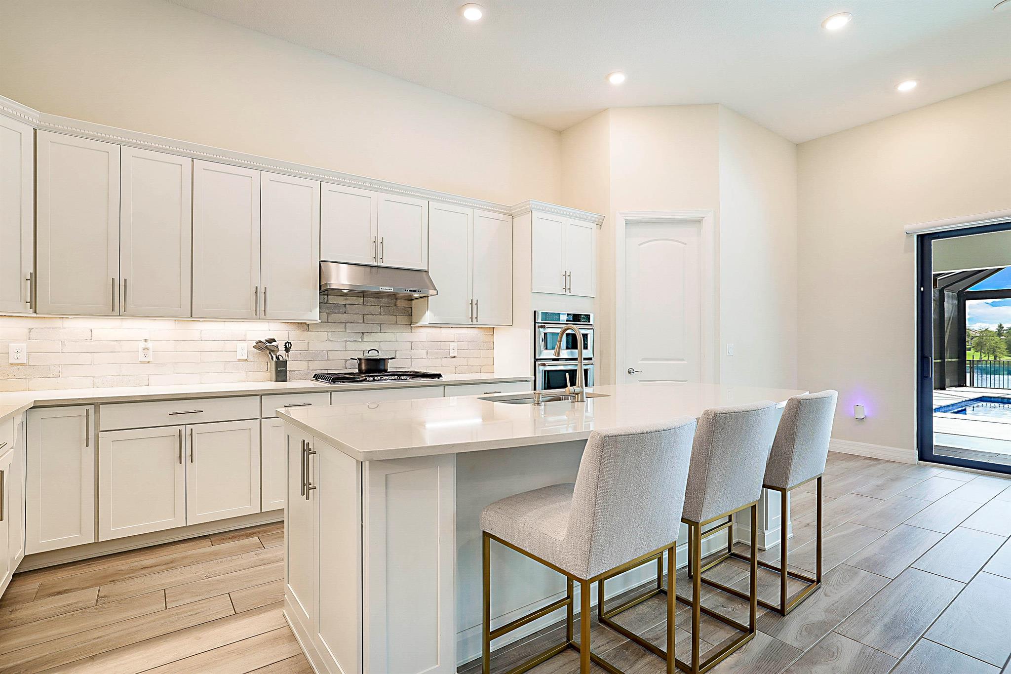 ANCIENT TREE - Residential Lease