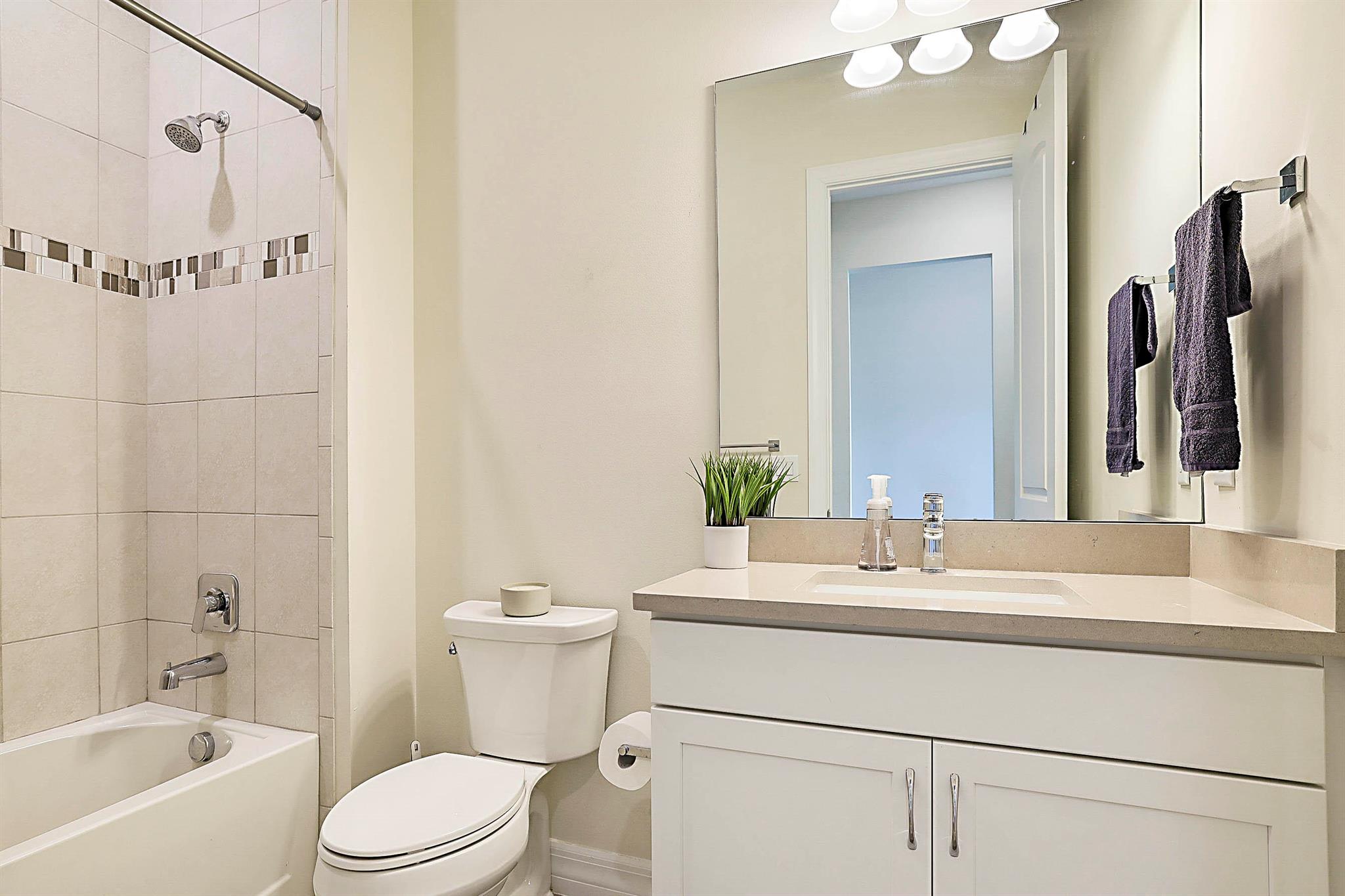 ANCIENT TREE - Residential Lease