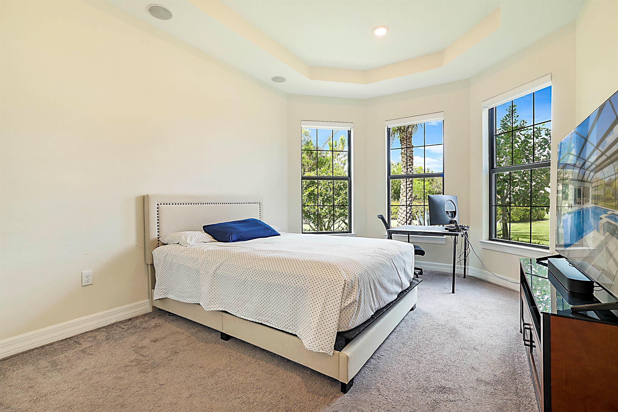 ANCIENT TREE - Residential Lease