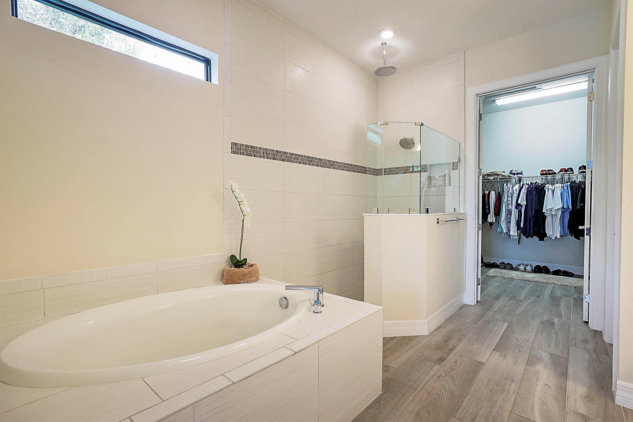 ANCIENT TREE - Residential Lease