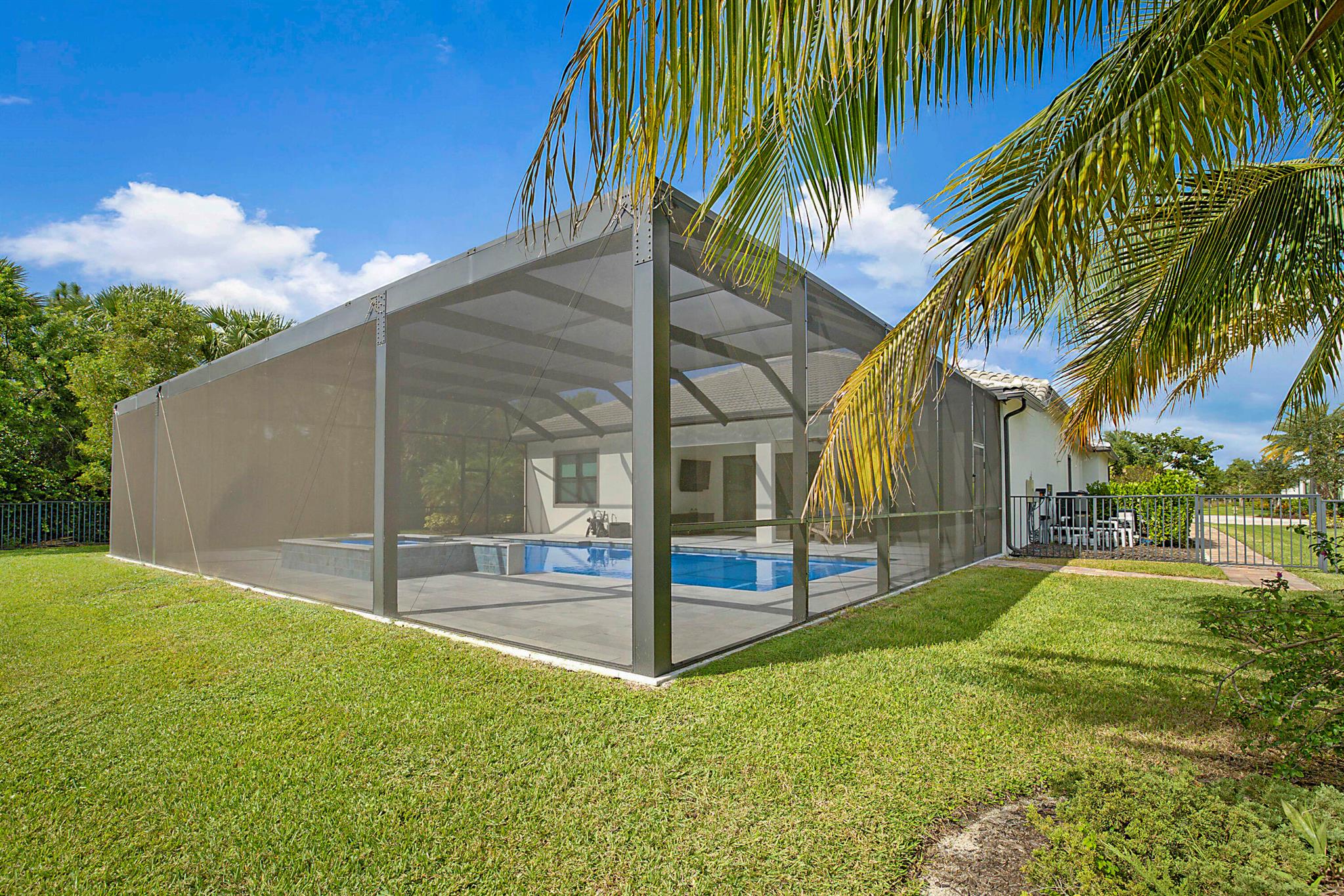 ANCIENT TREE - Residential Lease