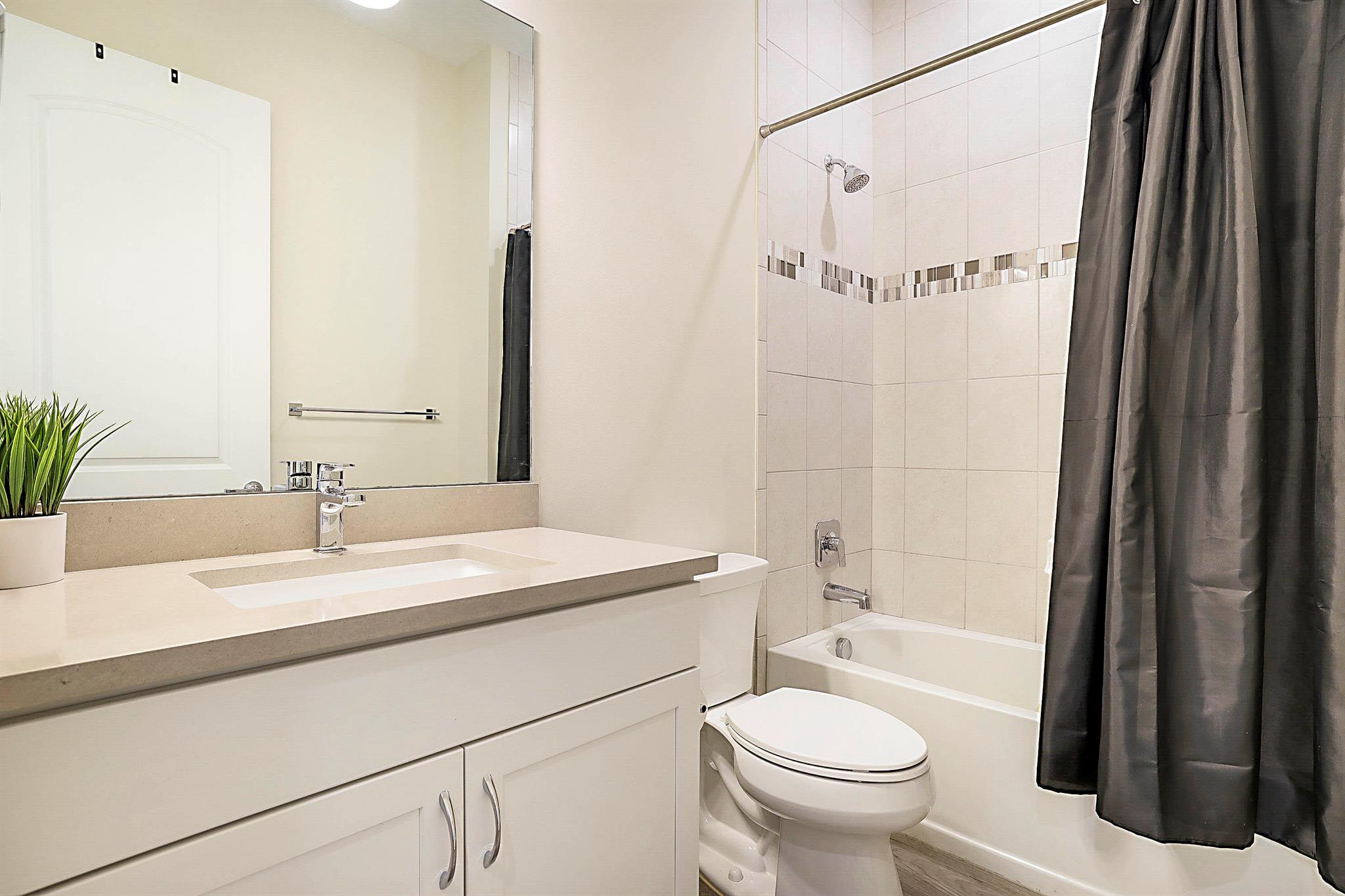 ANCIENT TREE - Residential Lease