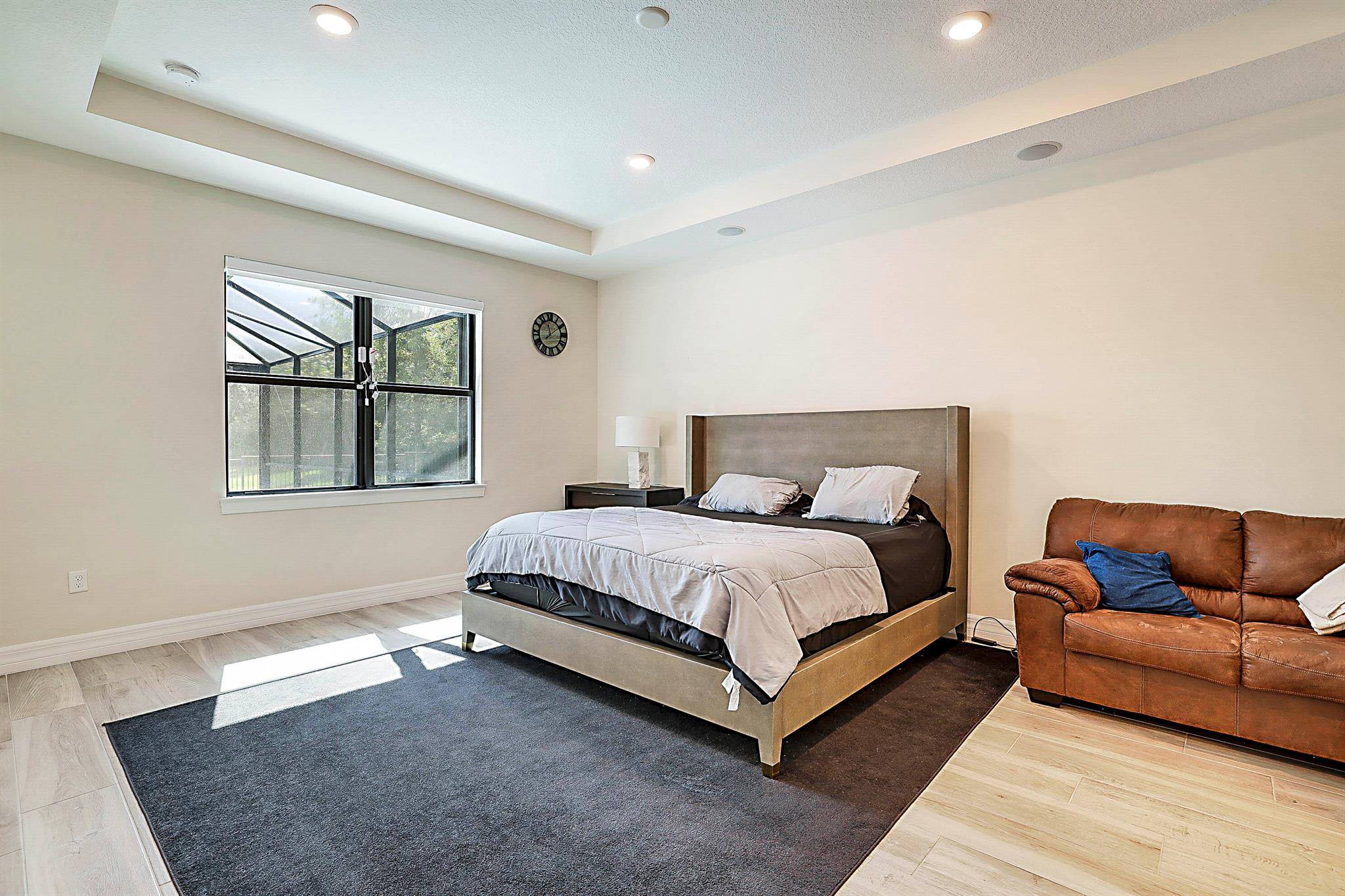 ANCIENT TREE - Residential Lease