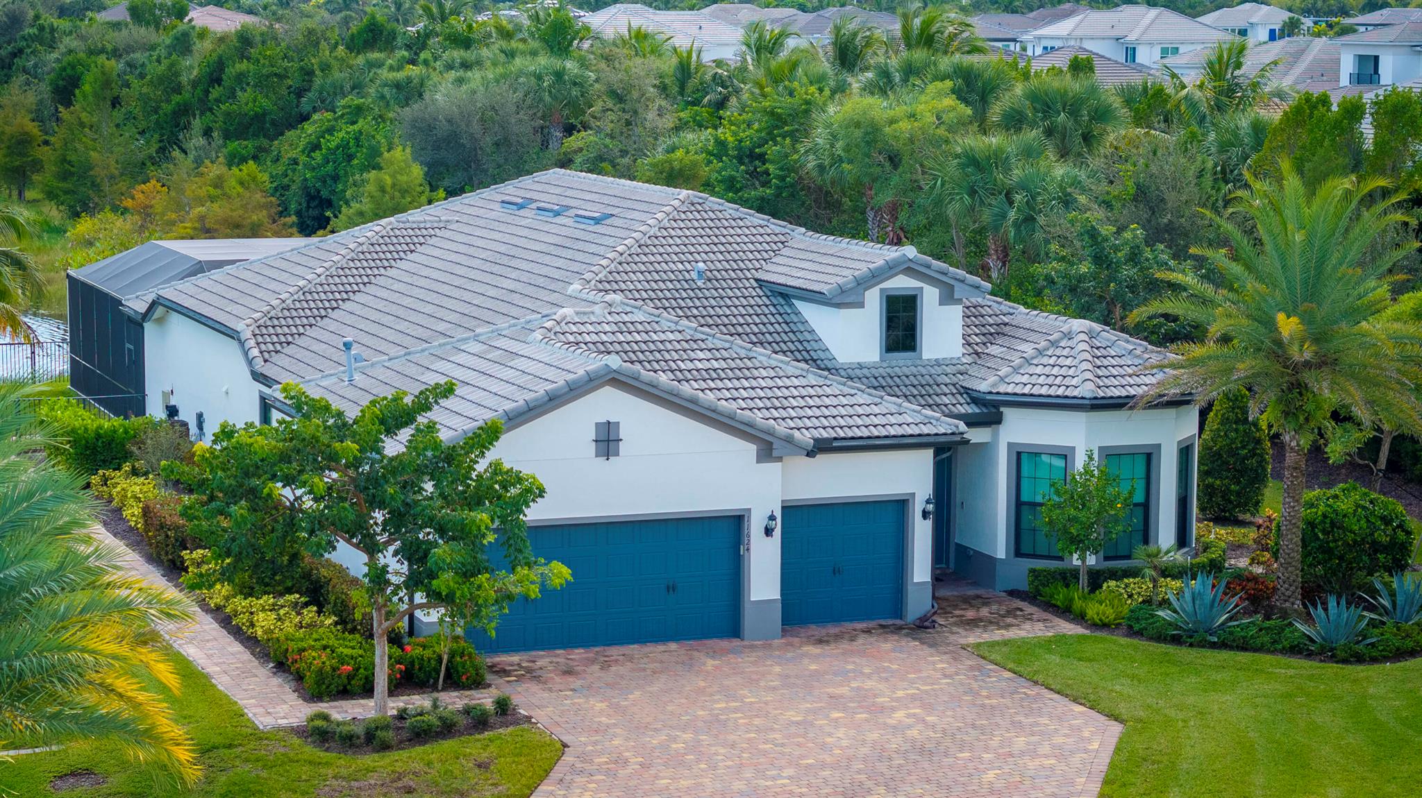 ANCIENT TREE - Residential Lease