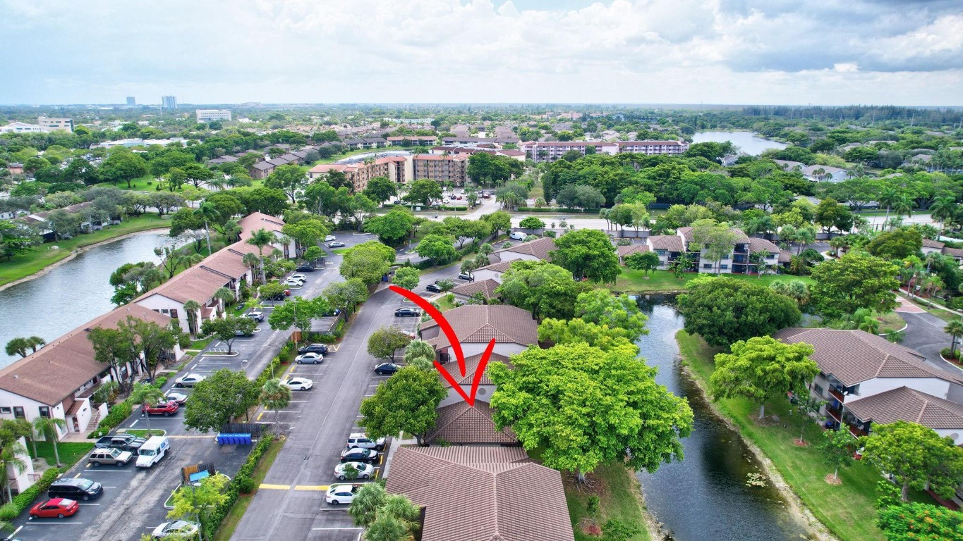 VILLAS DE VENEZIA CONDO - Residential