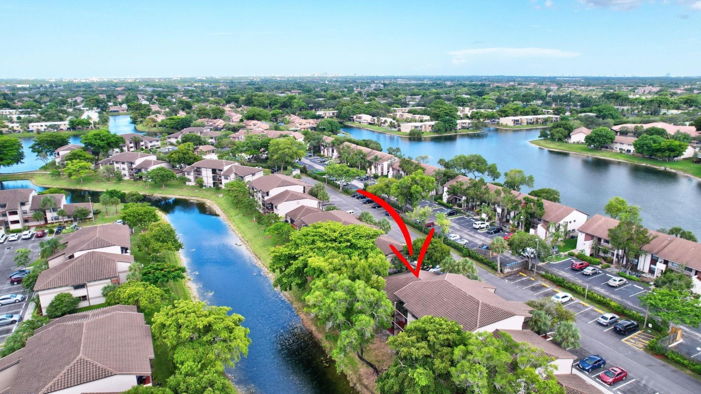 VILLAS DE VENEZIA CONDO - Residential