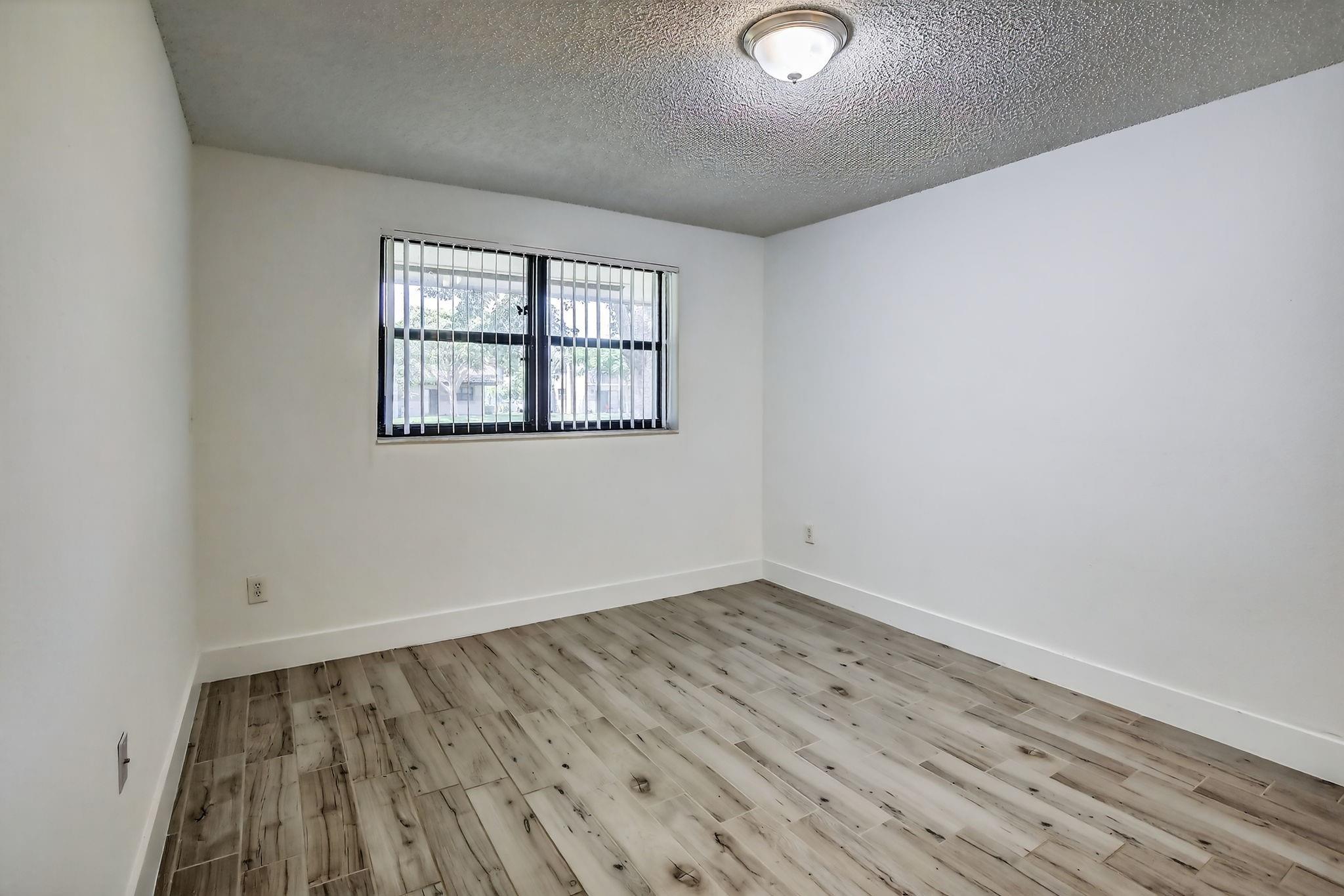 VILLAS DE VENEZIA CONDO - Residential