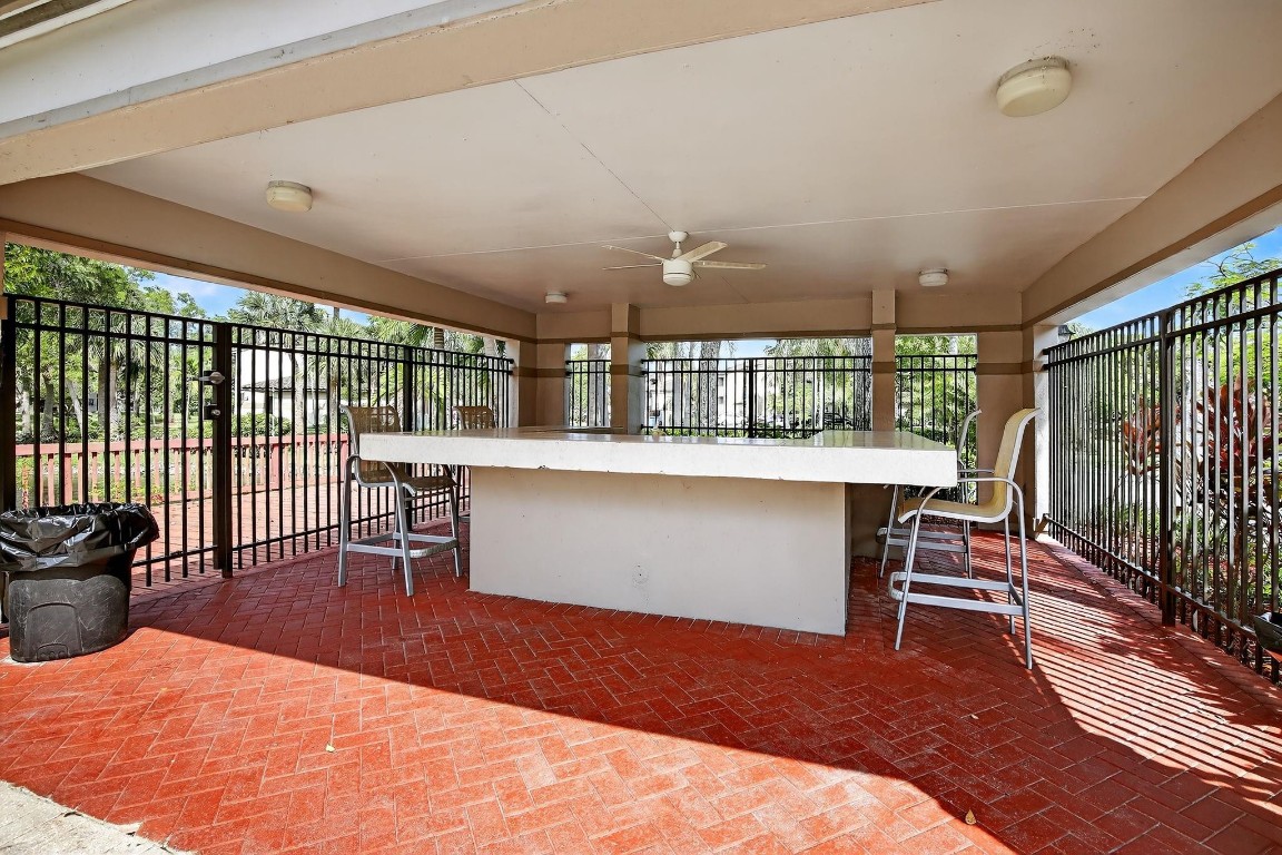 VILLAS DE VENEZIA CONDO - Residential