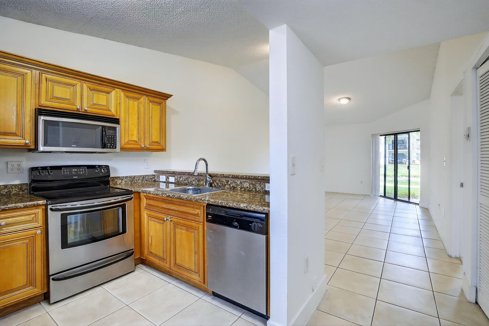 VILLAS DE VENEZIA CONDO - Residential