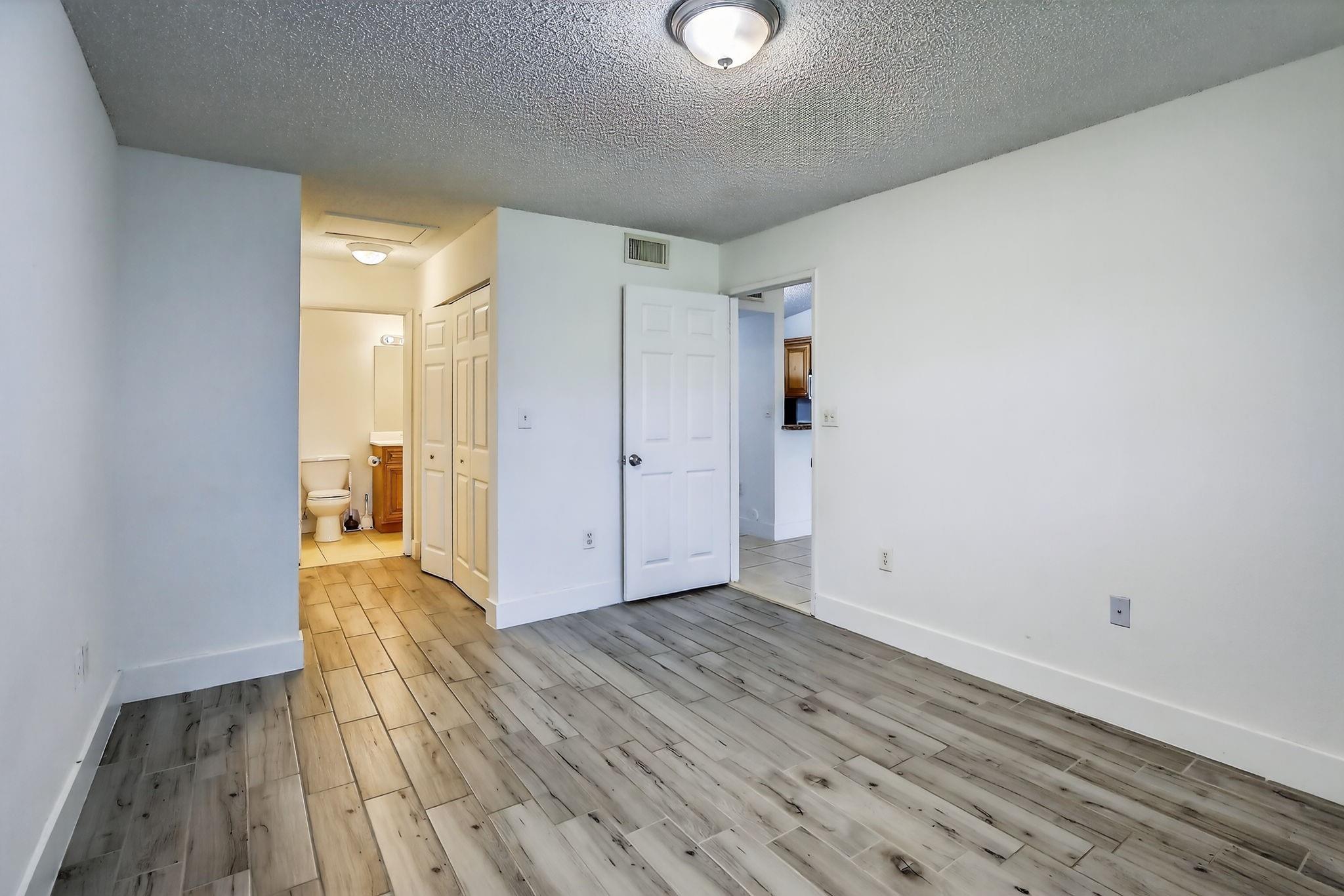 VILLAS DE VENEZIA CONDO - Residential