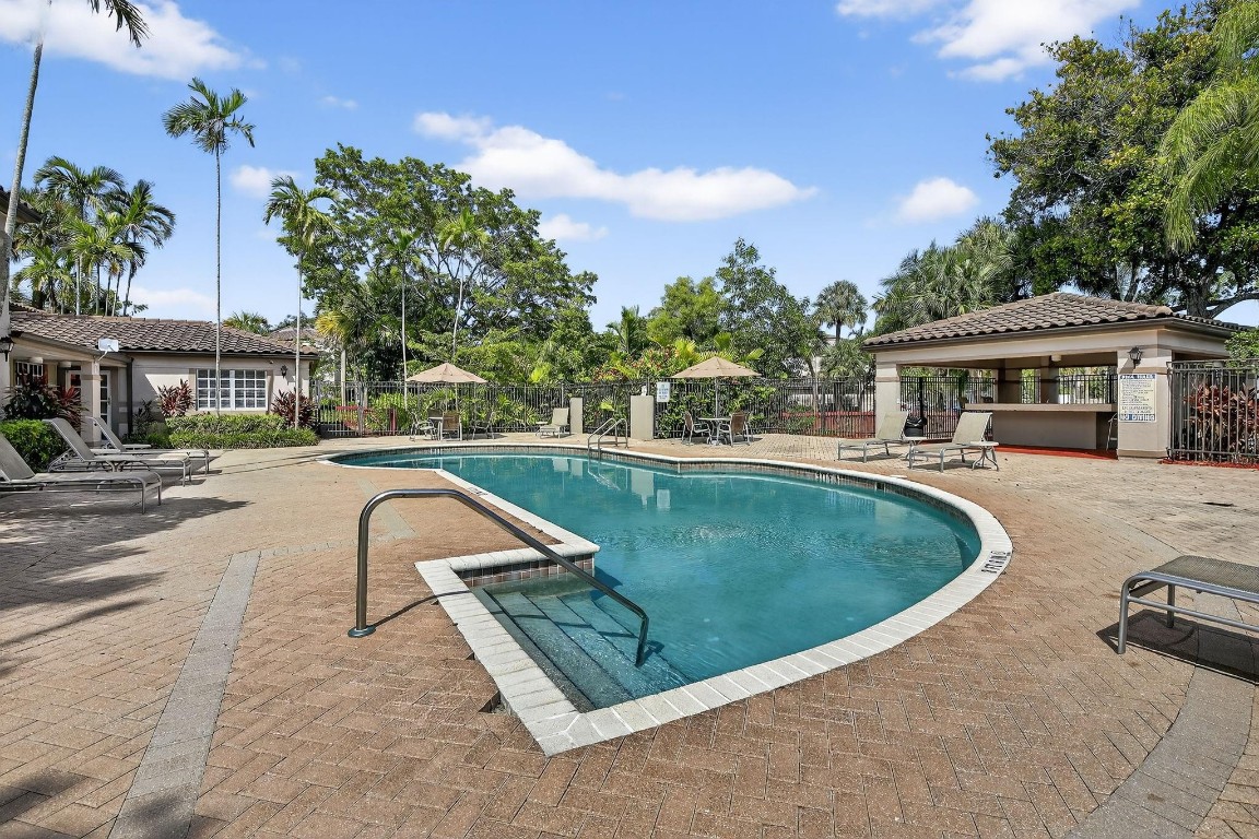 VILLAS DE VENEZIA CONDO - Residential