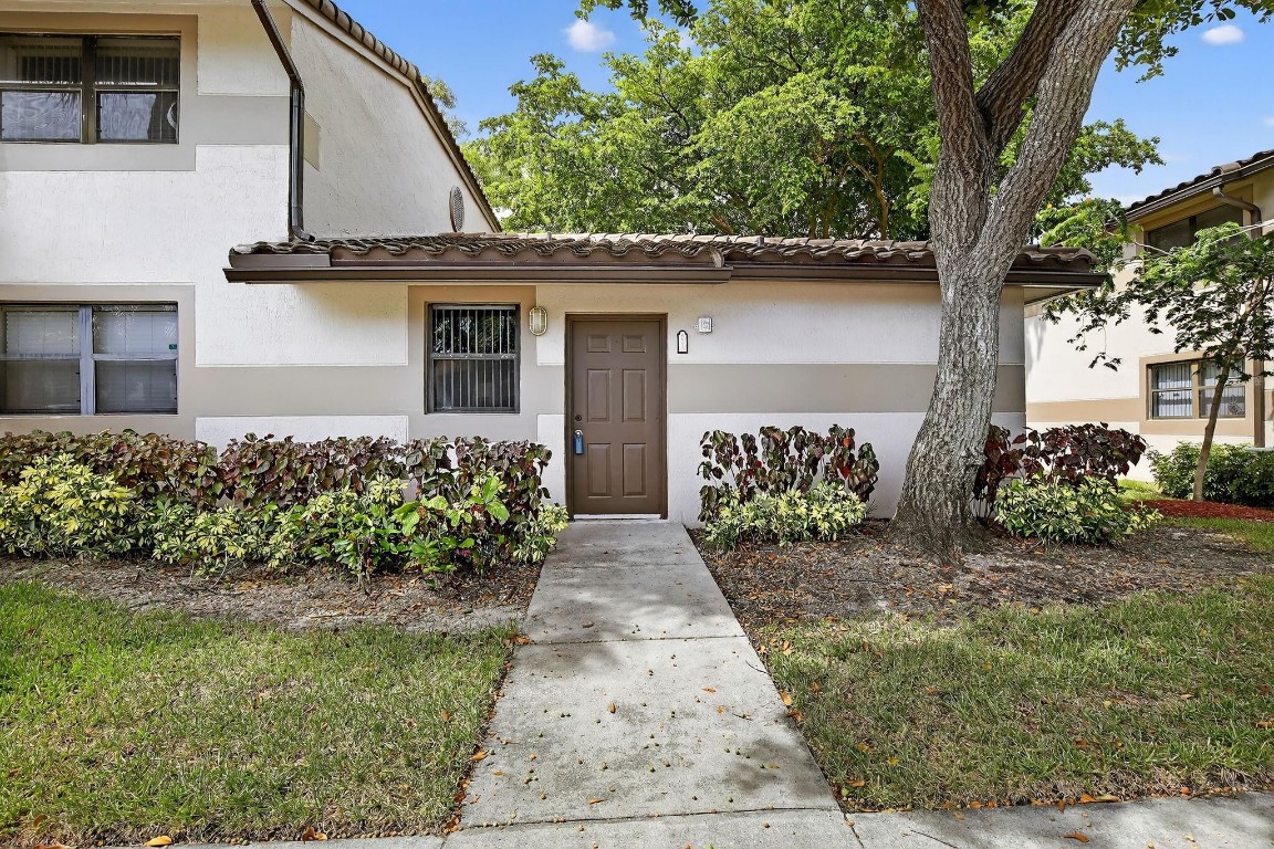 VILLAS DE VENEZIA CONDO - Residential